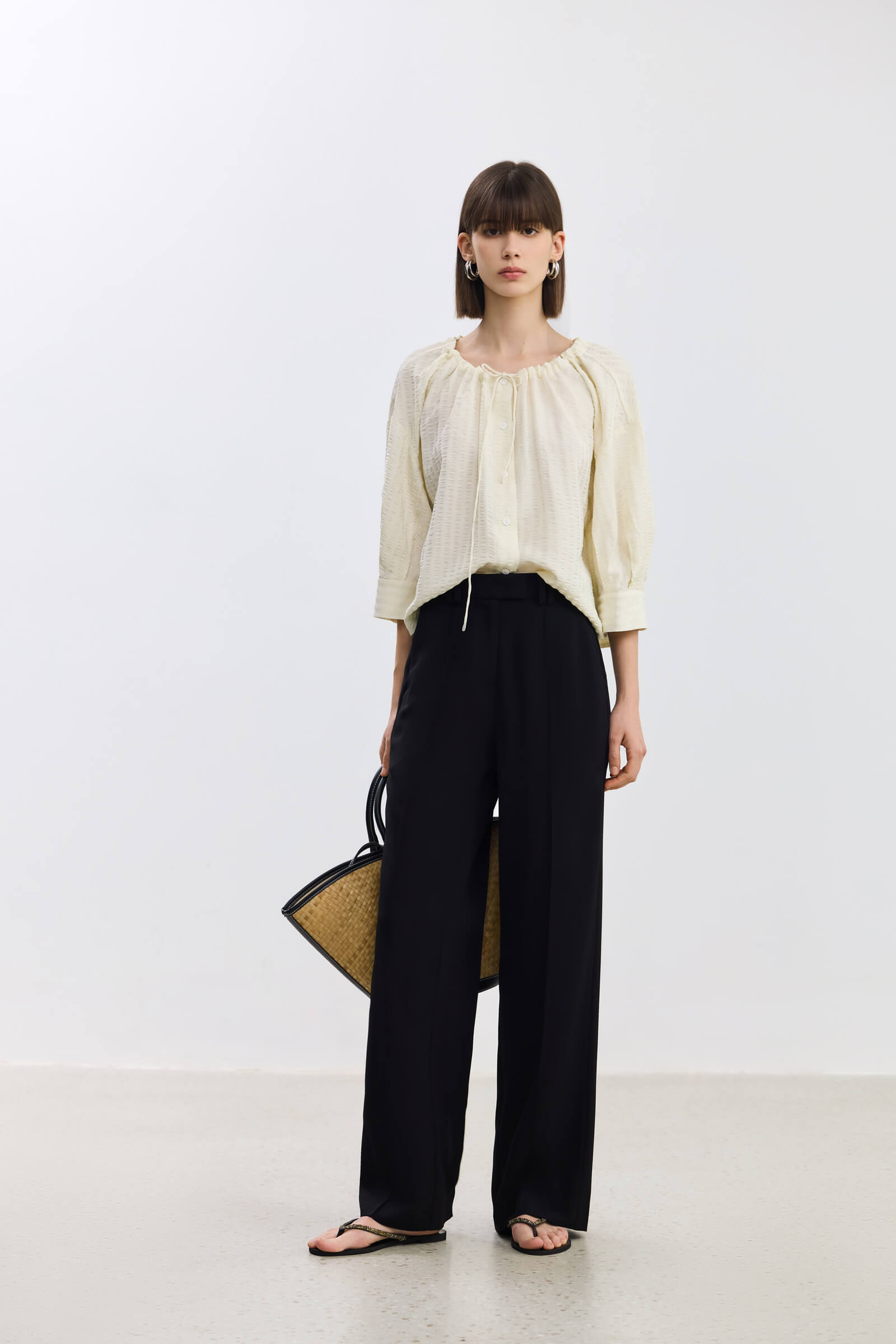 #color_Off White