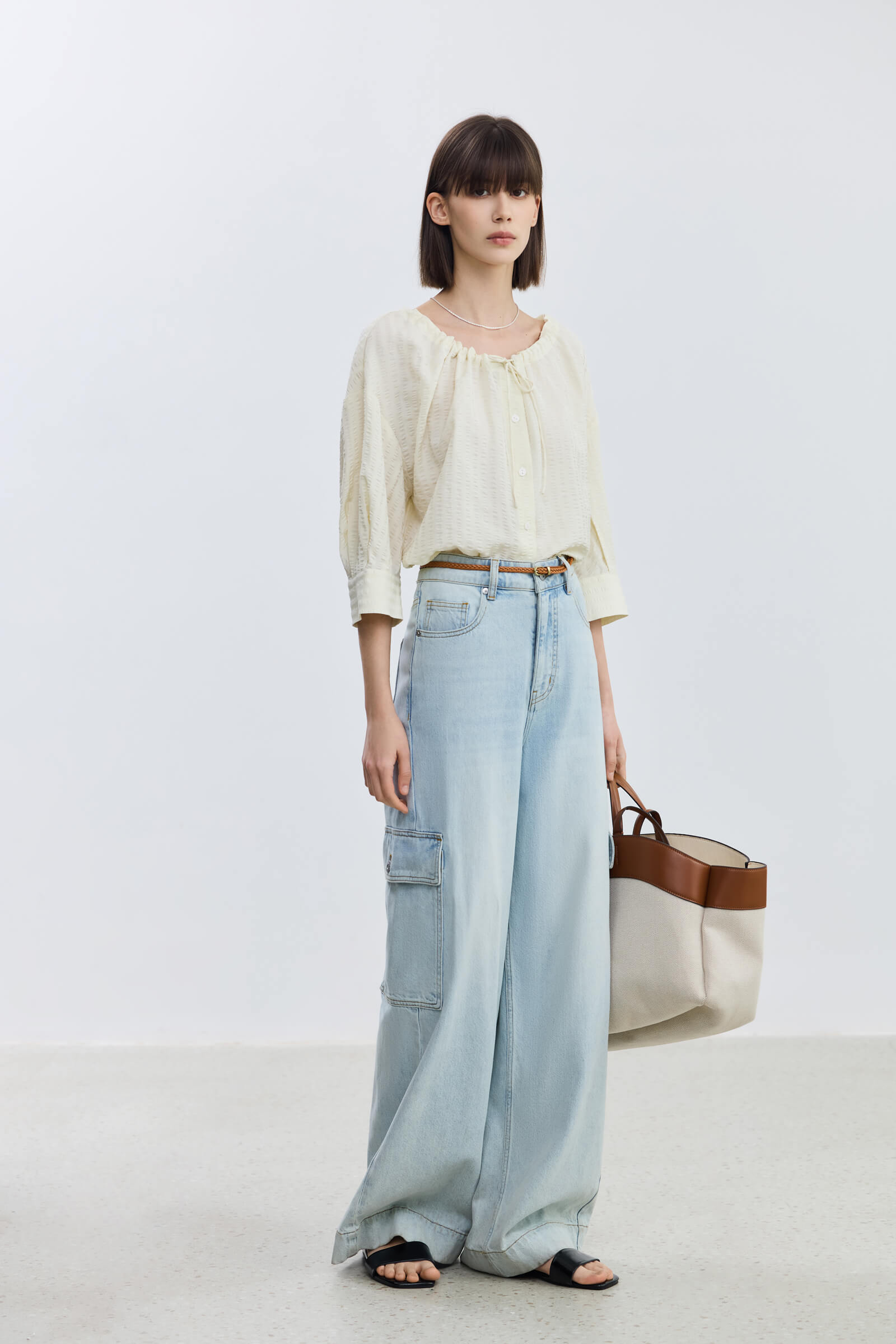 #color_Off White