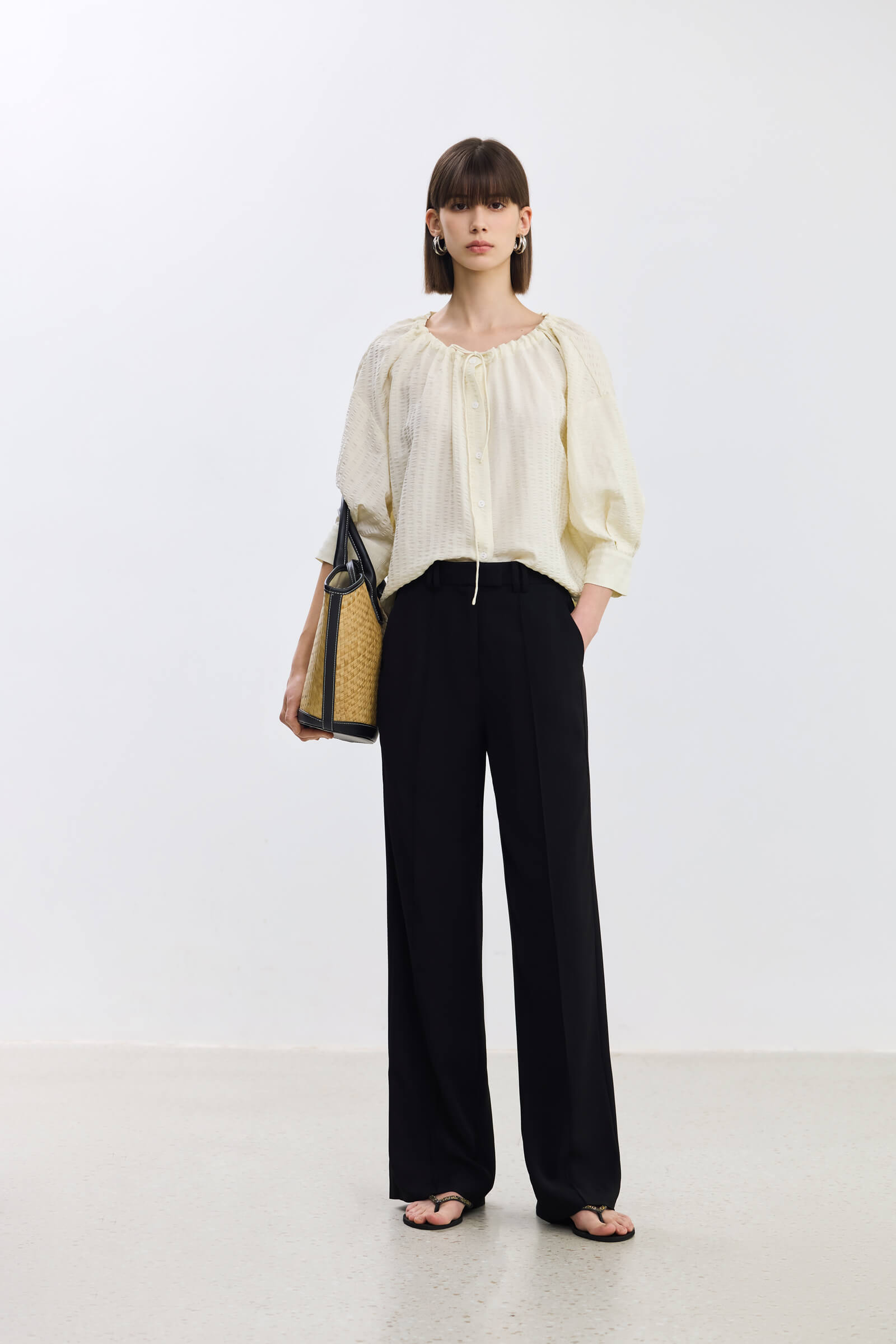 #color_Off White