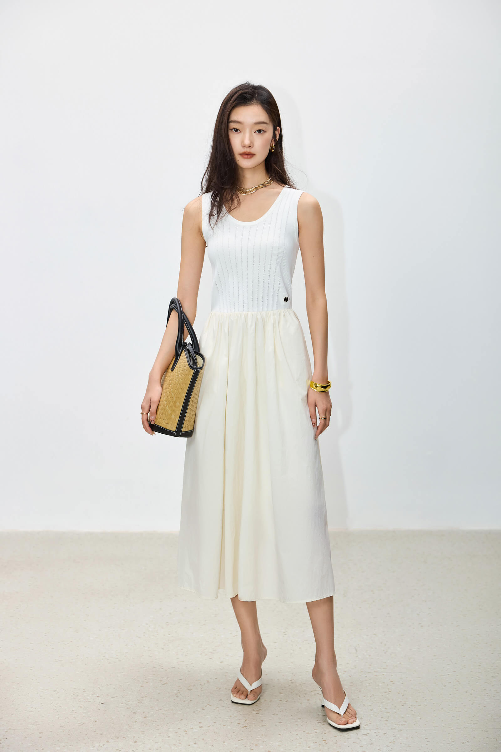 #color_Off White