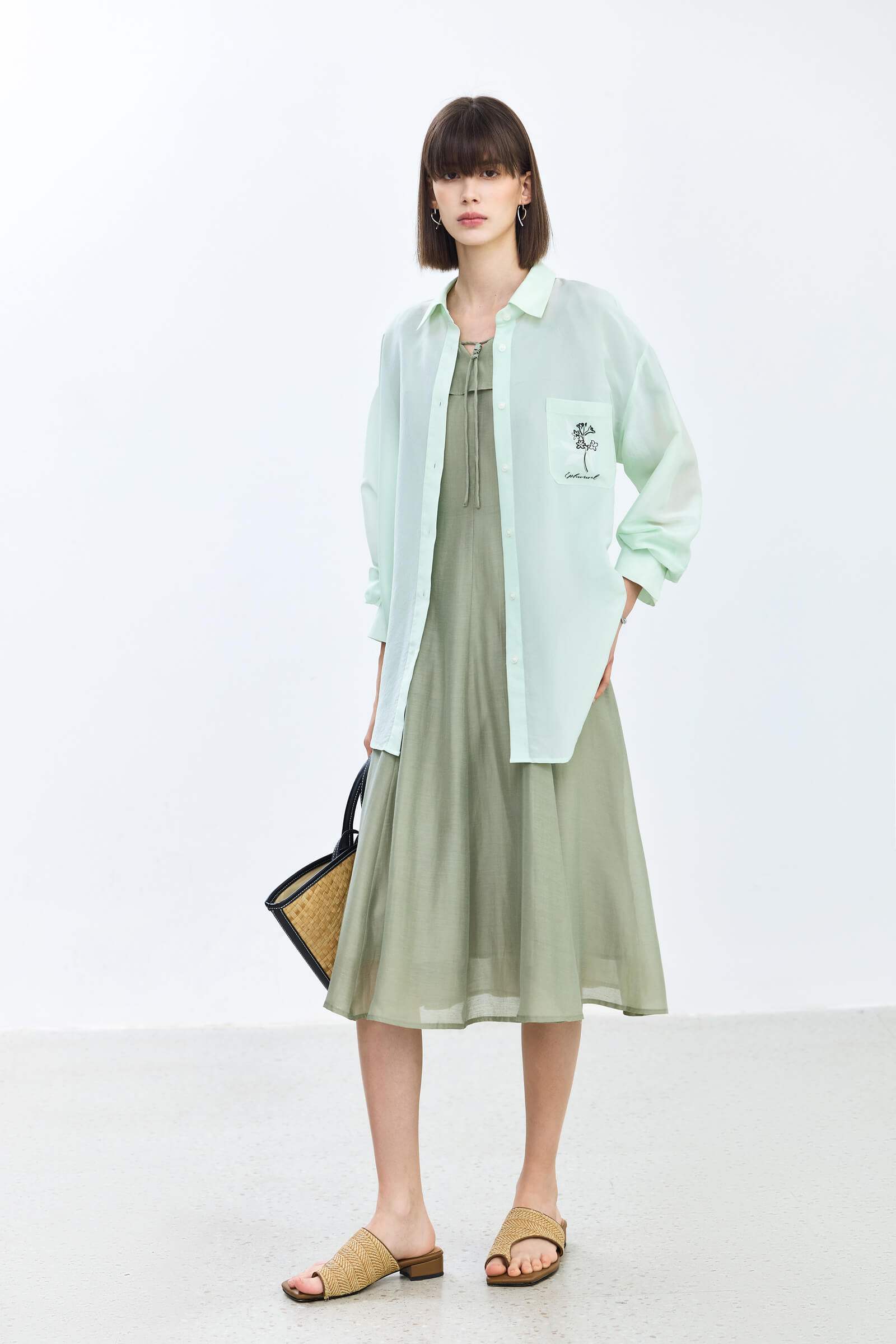 #color_Pale Green