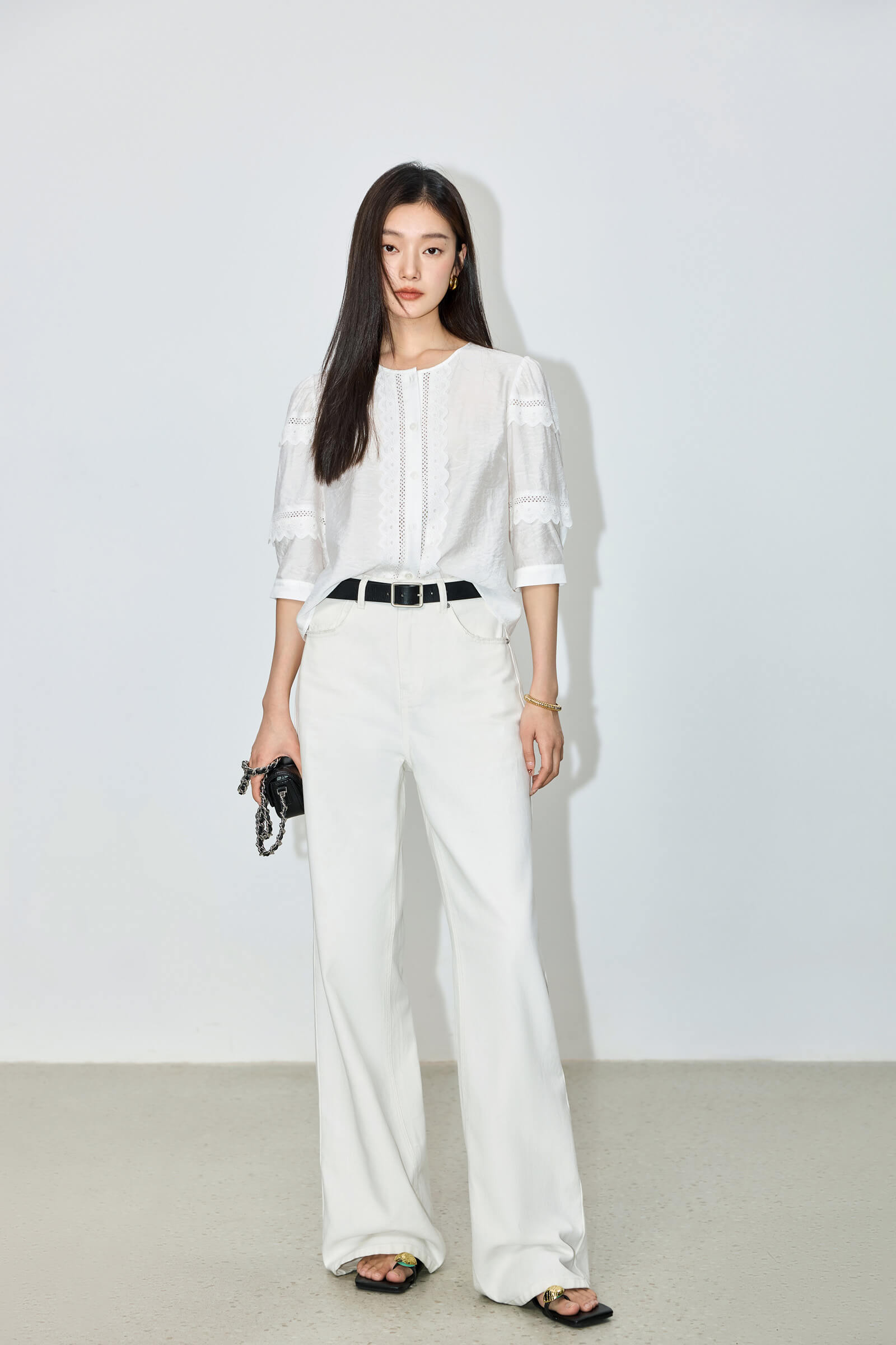 #color_White