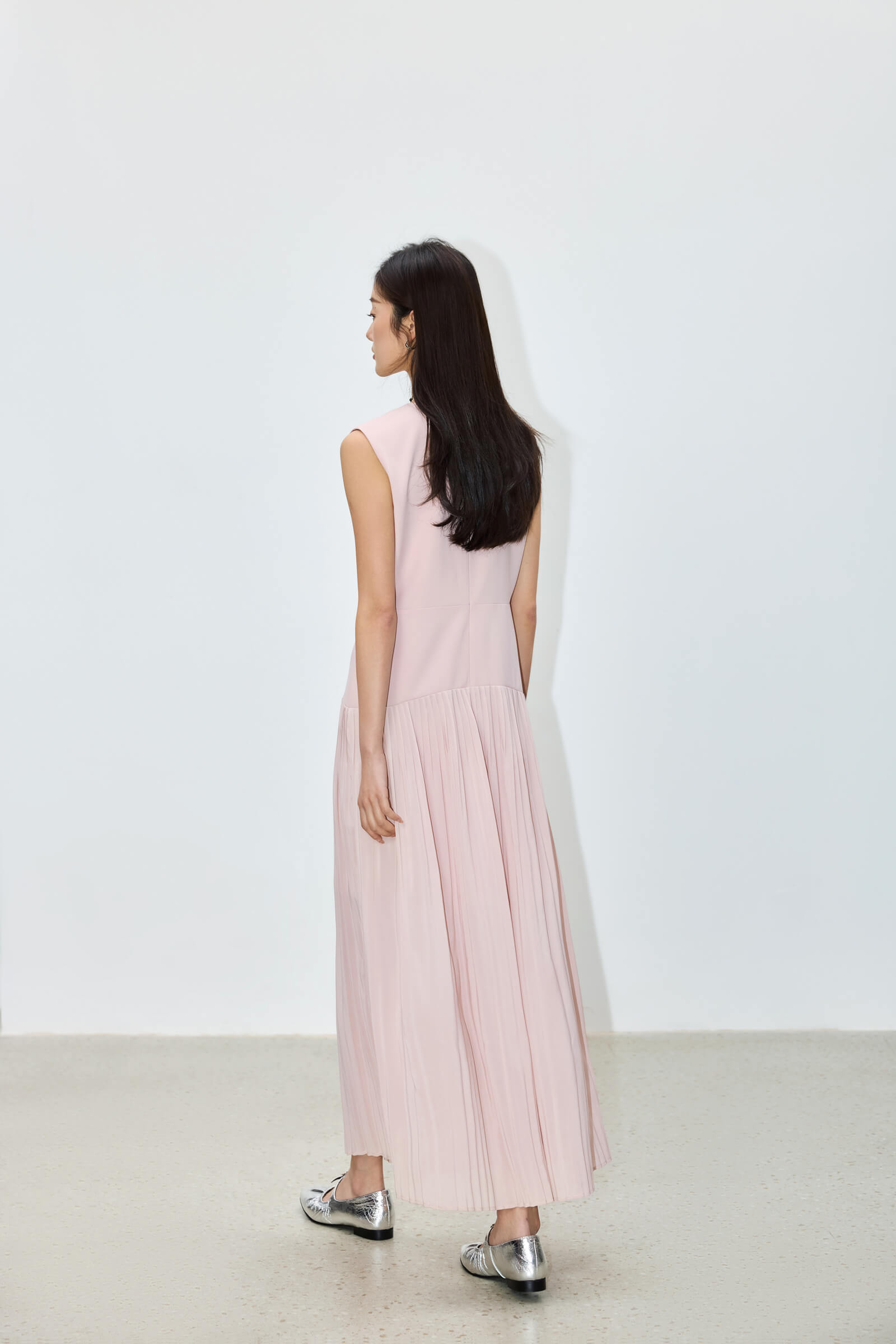 pleated lily dress Lily Pleated Dress Black / Chantilly M / Black