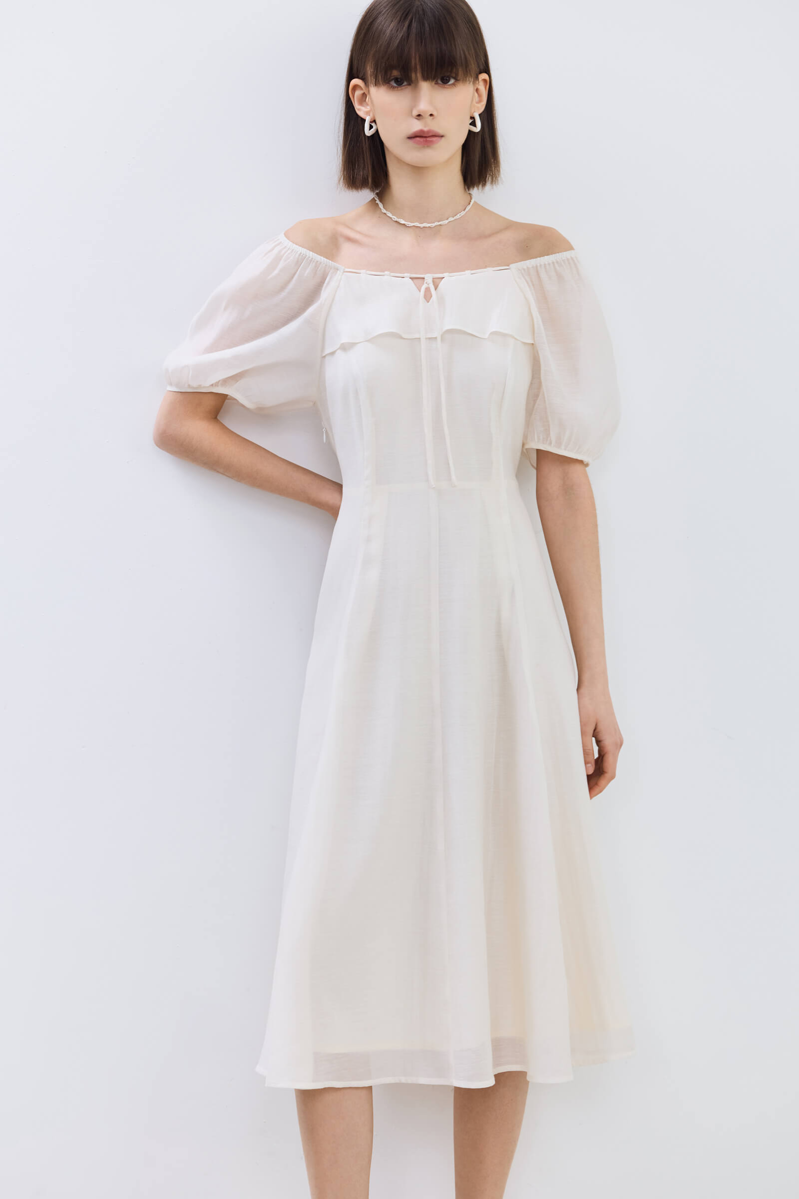 #color_Off White