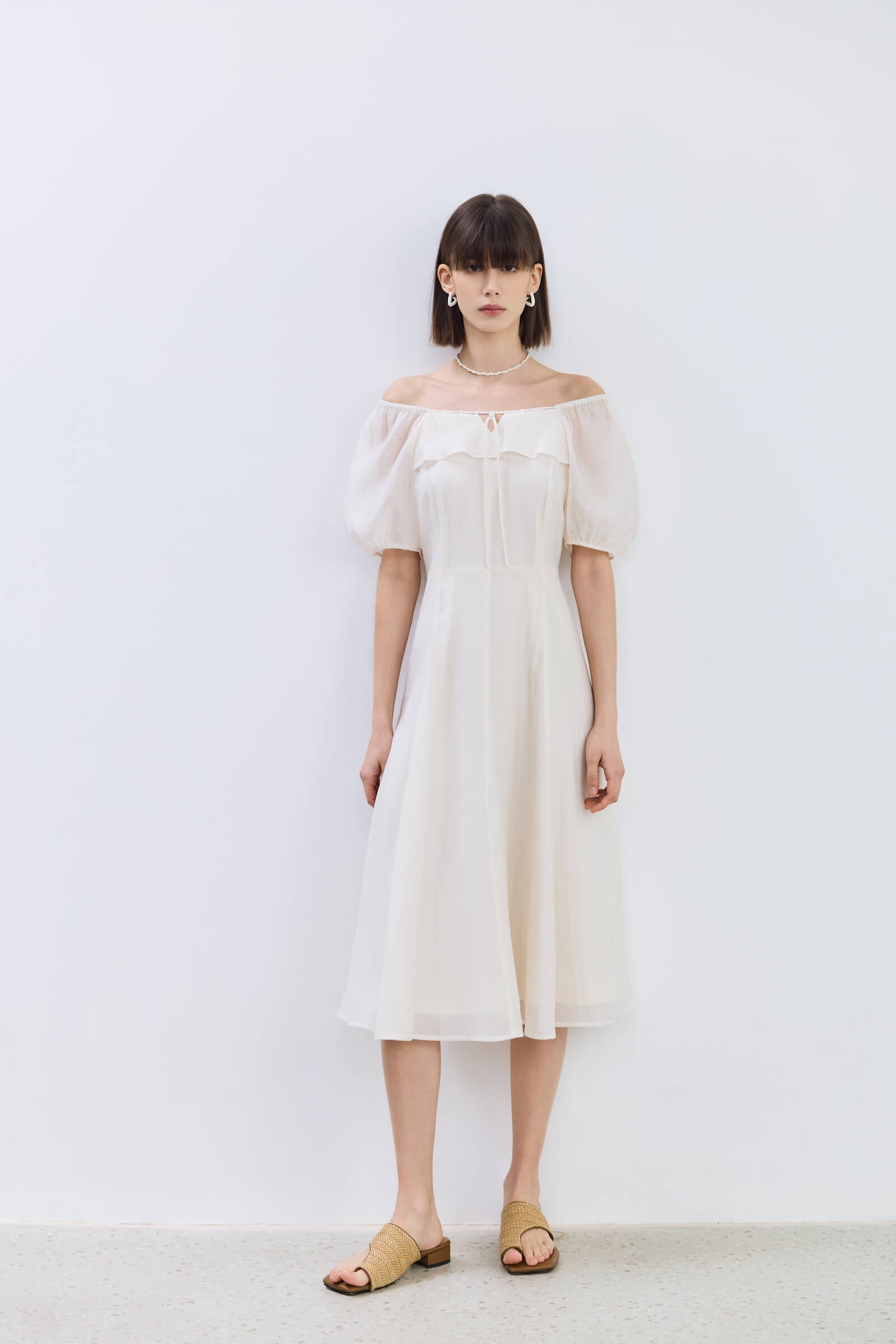 #color_Off White