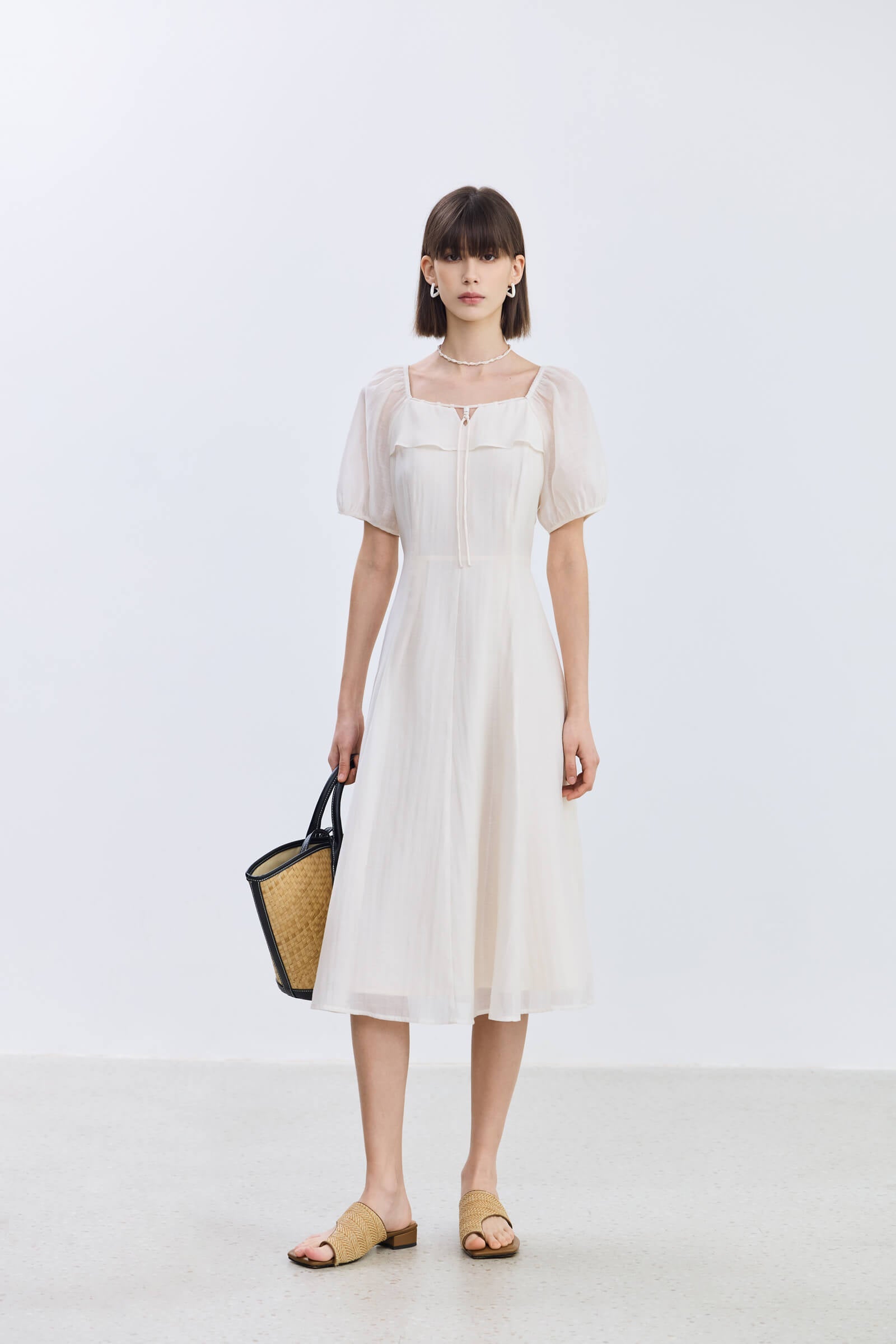 #color_Off White