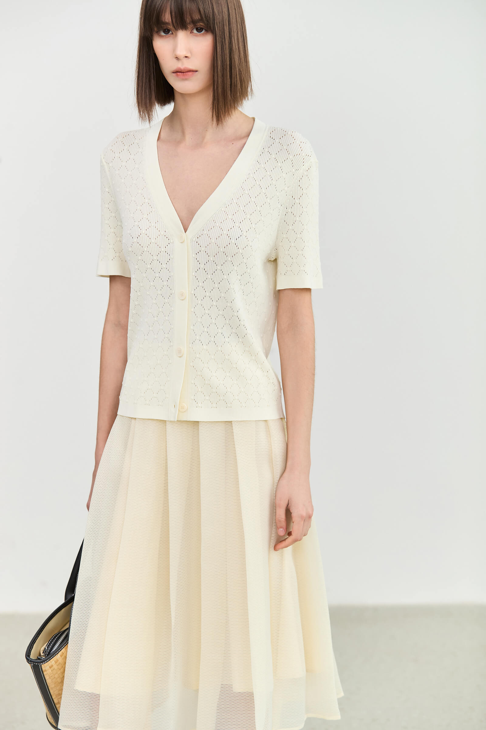 #color_Off White