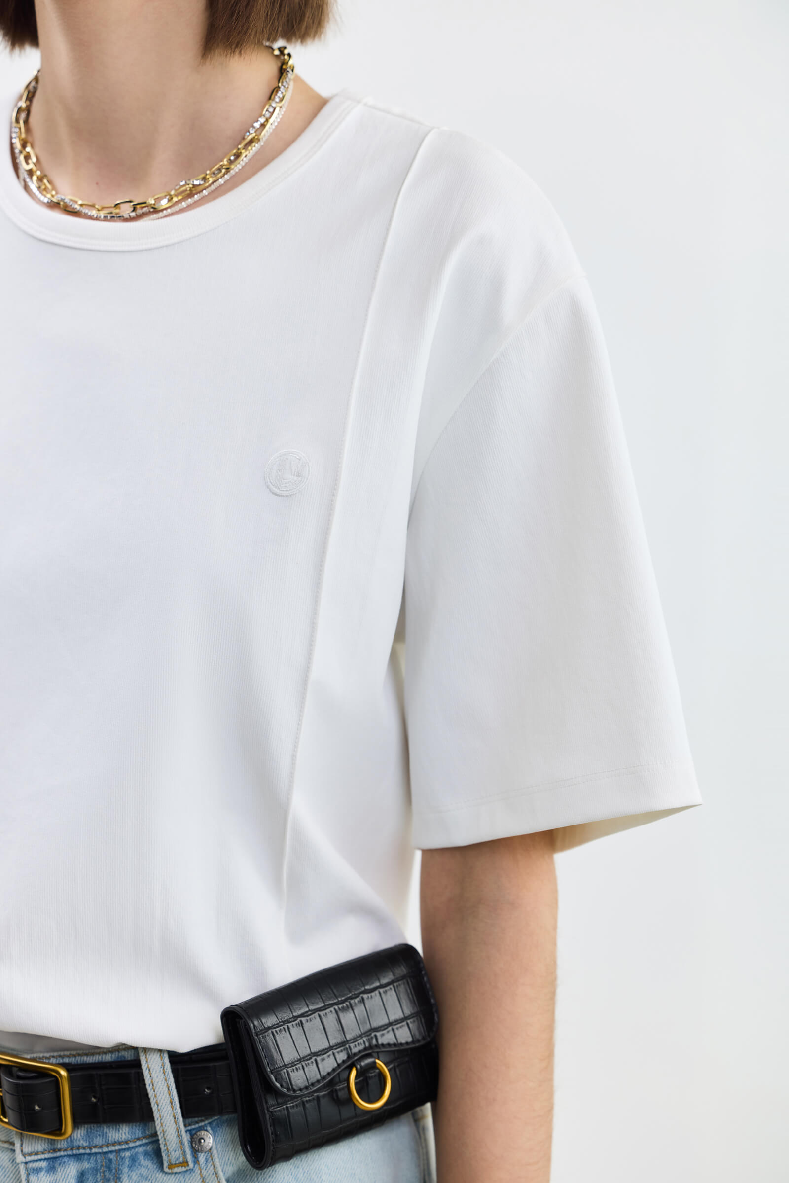 #color_Off White