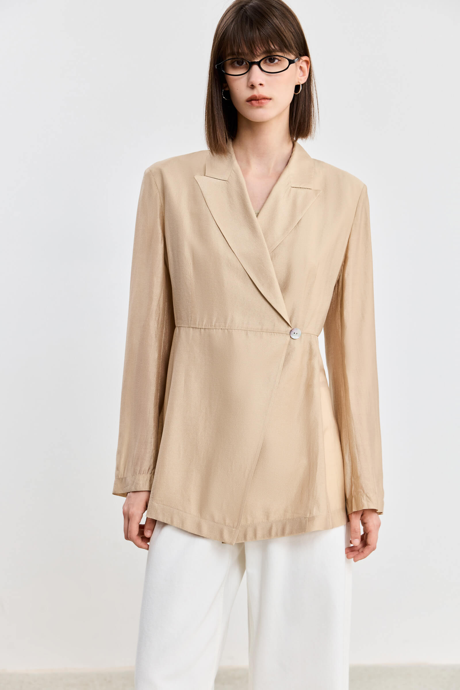 #color_Khaki