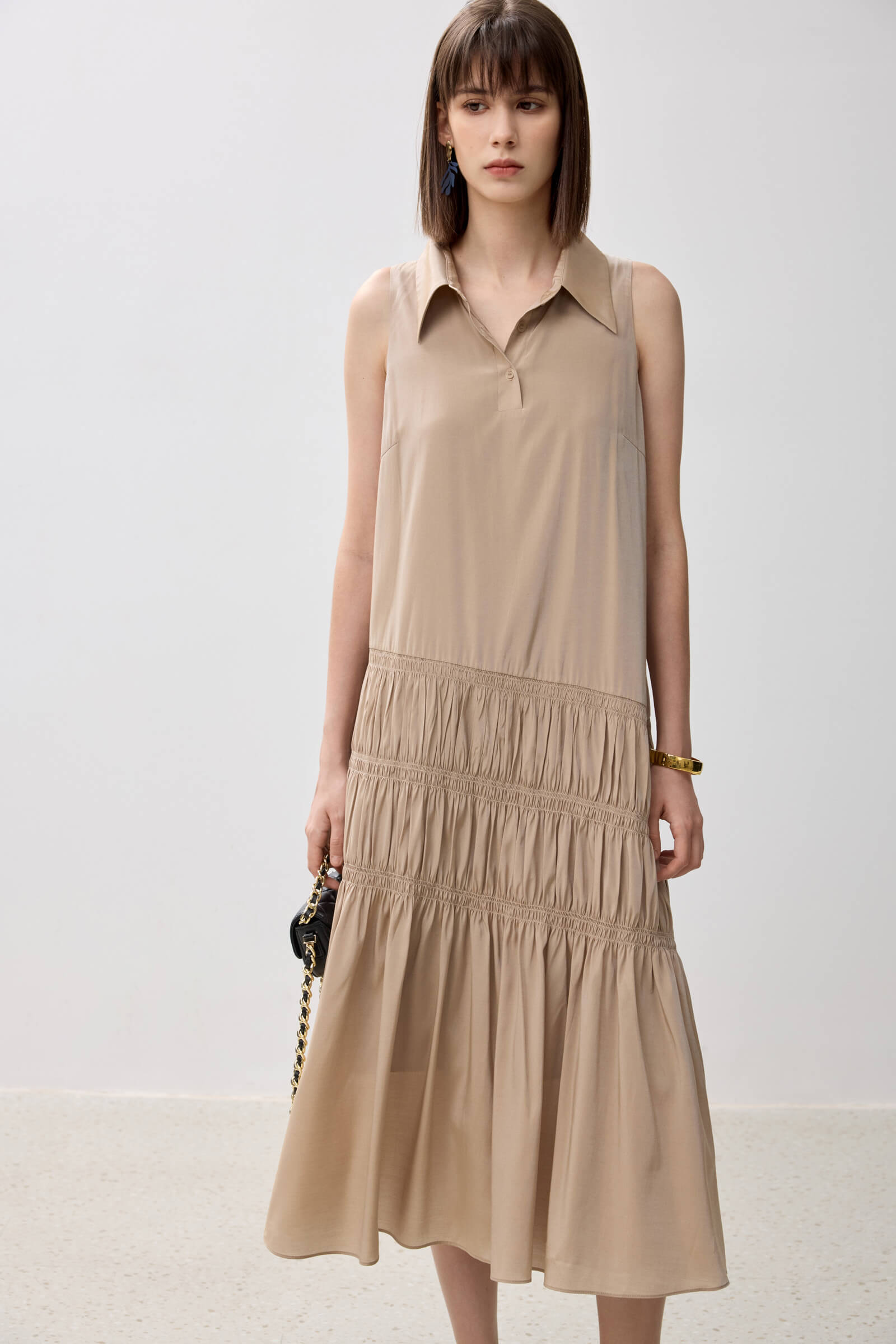 #color_Khaki