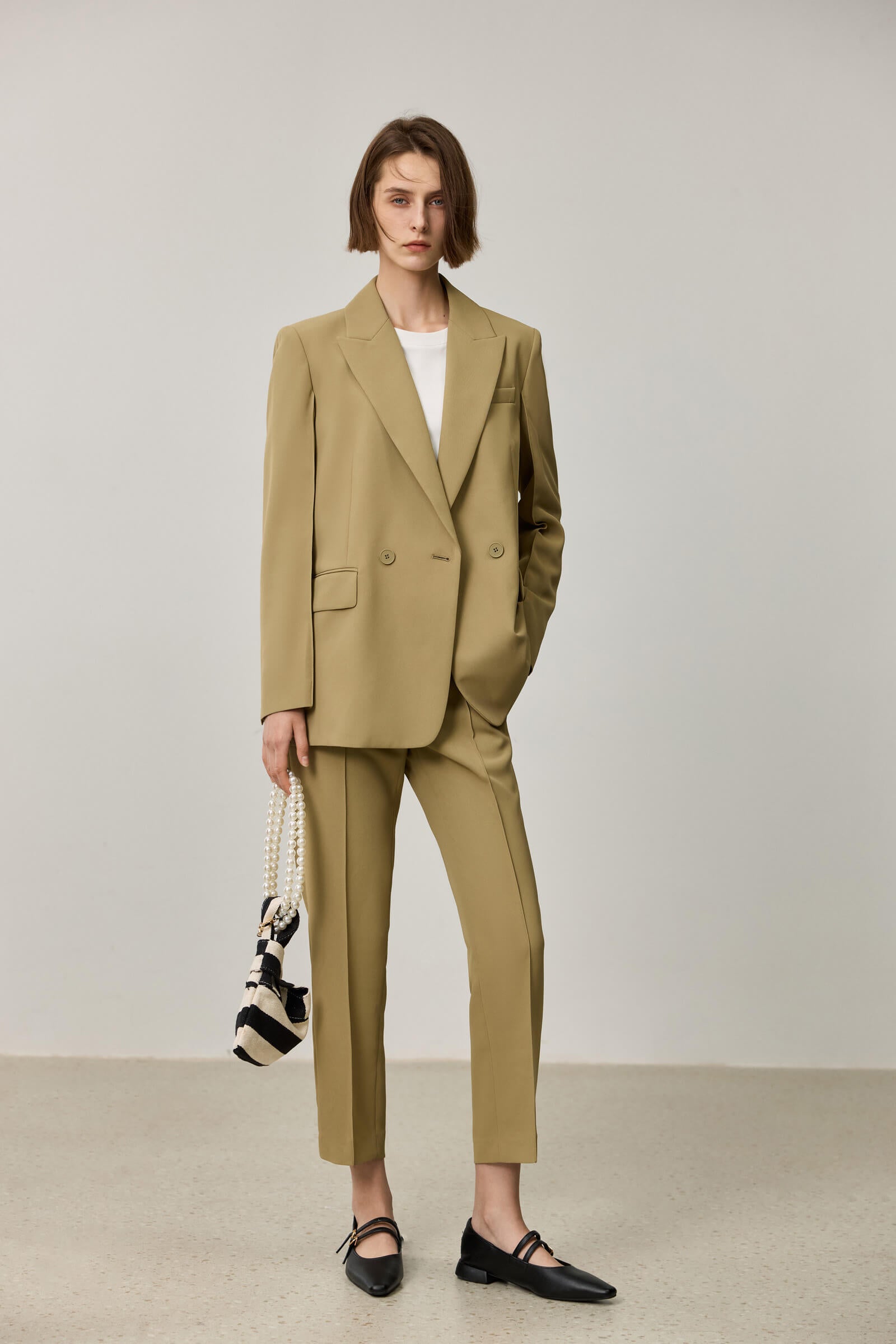 #color_Gray Khaki