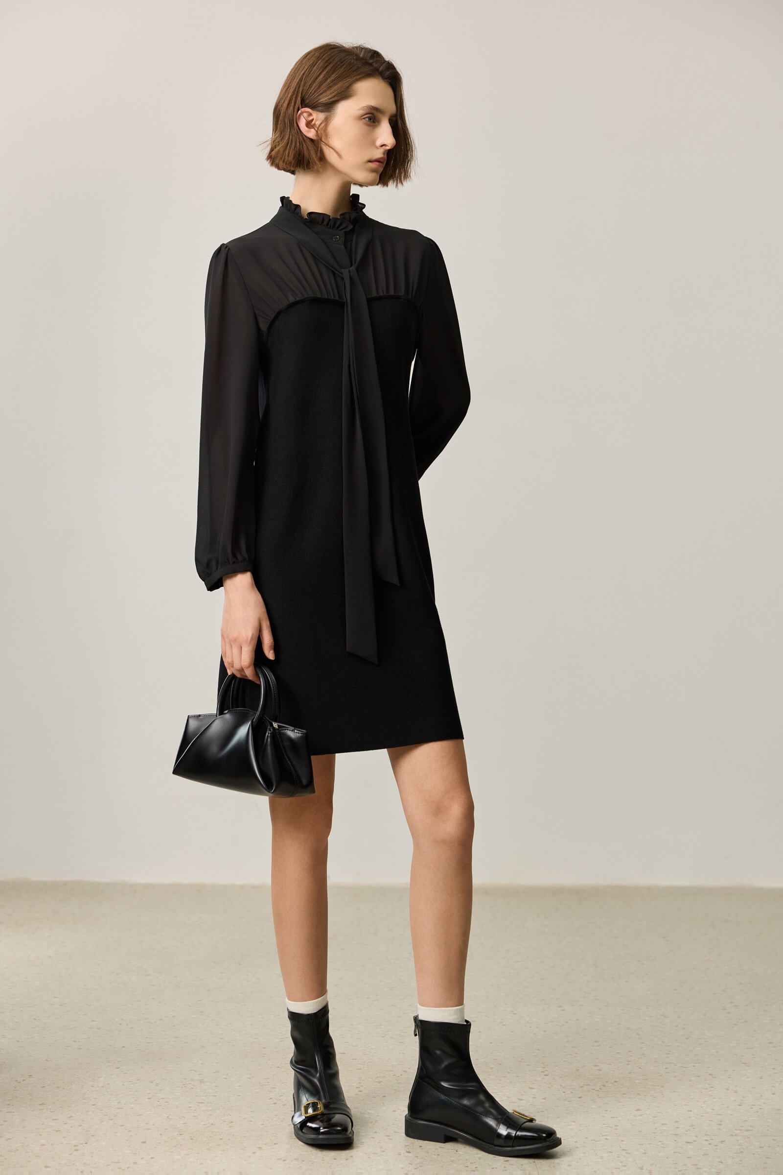 #color_Black