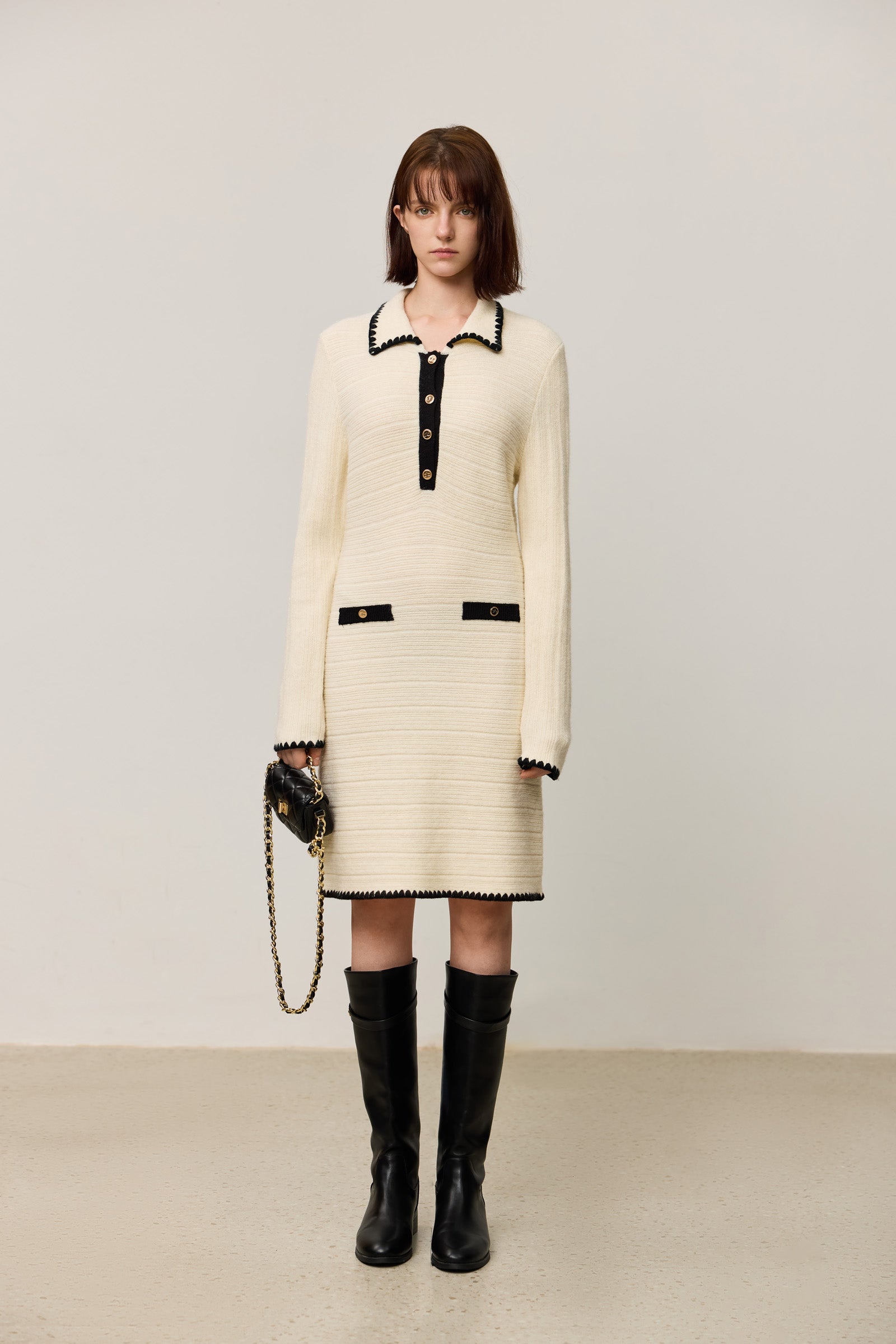 #color_Off White