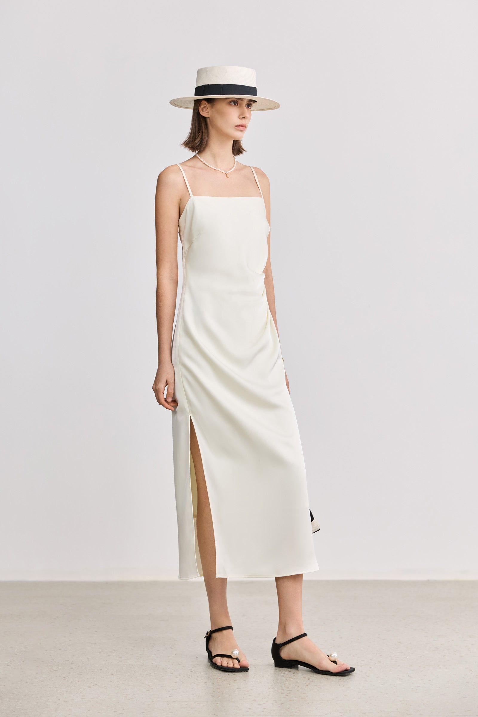 #color_Off White