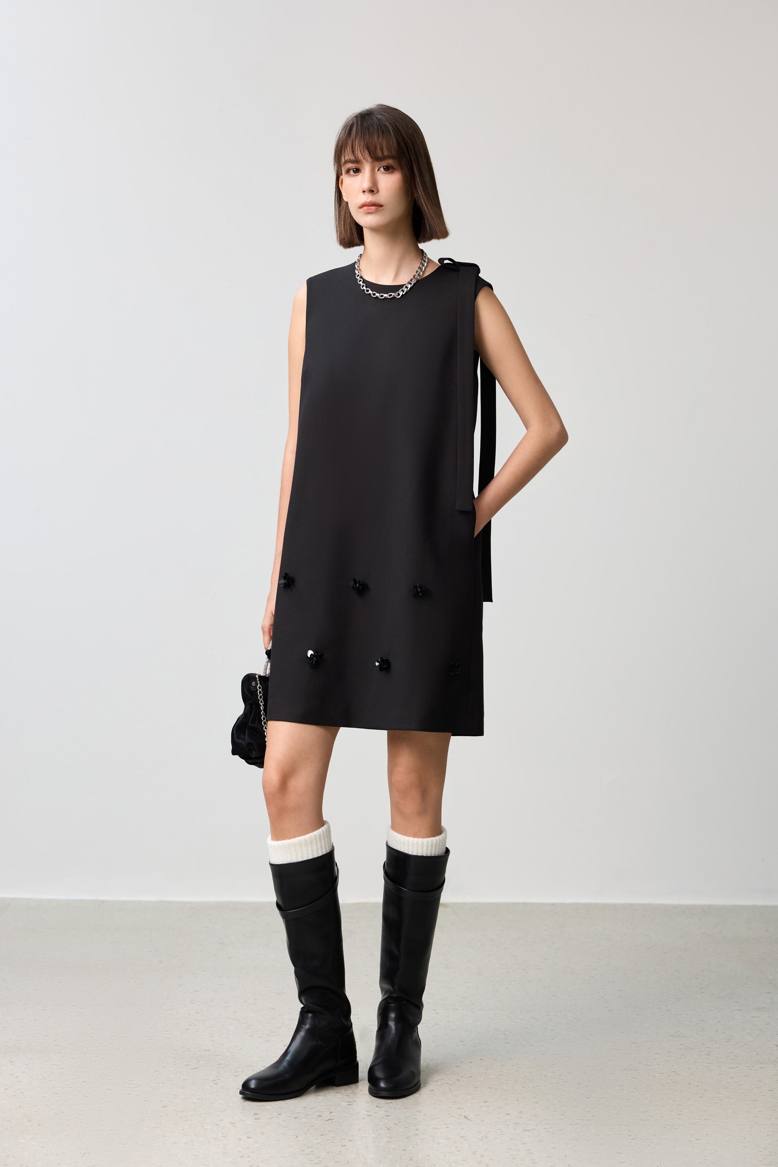 #color_Black