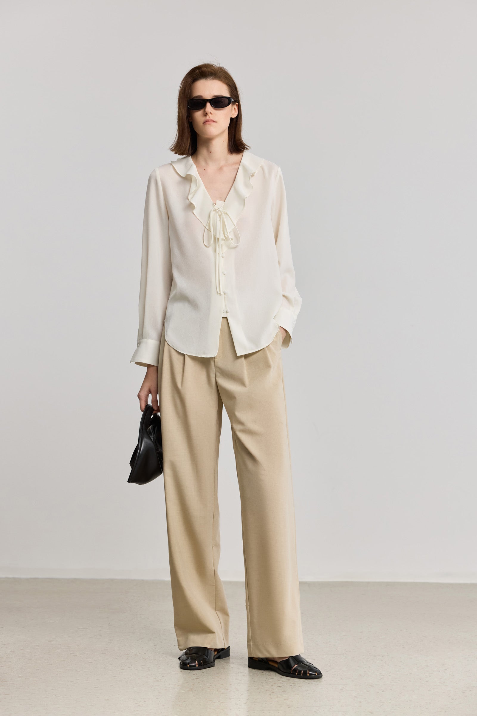 #color_Off White