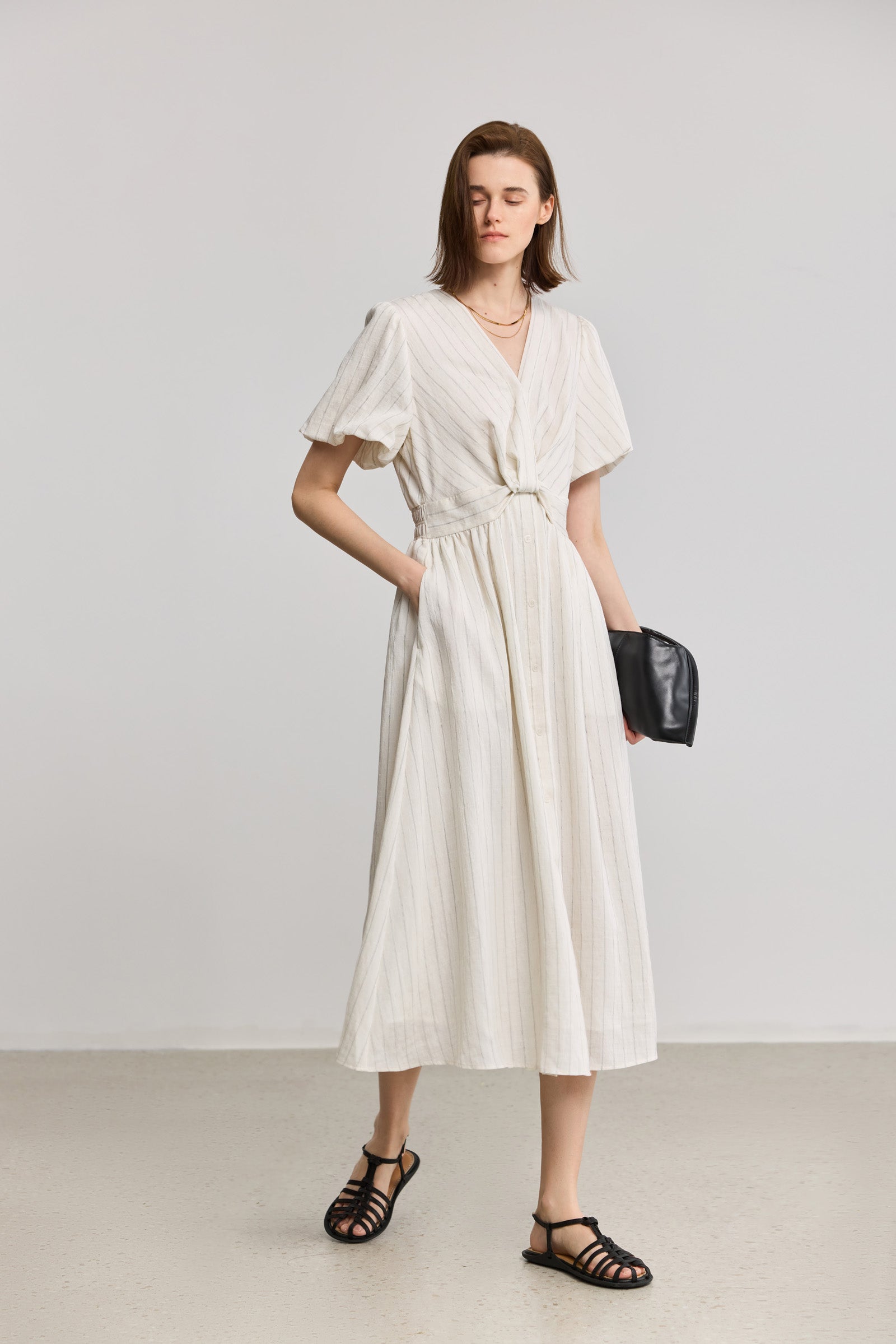 #color_Off White