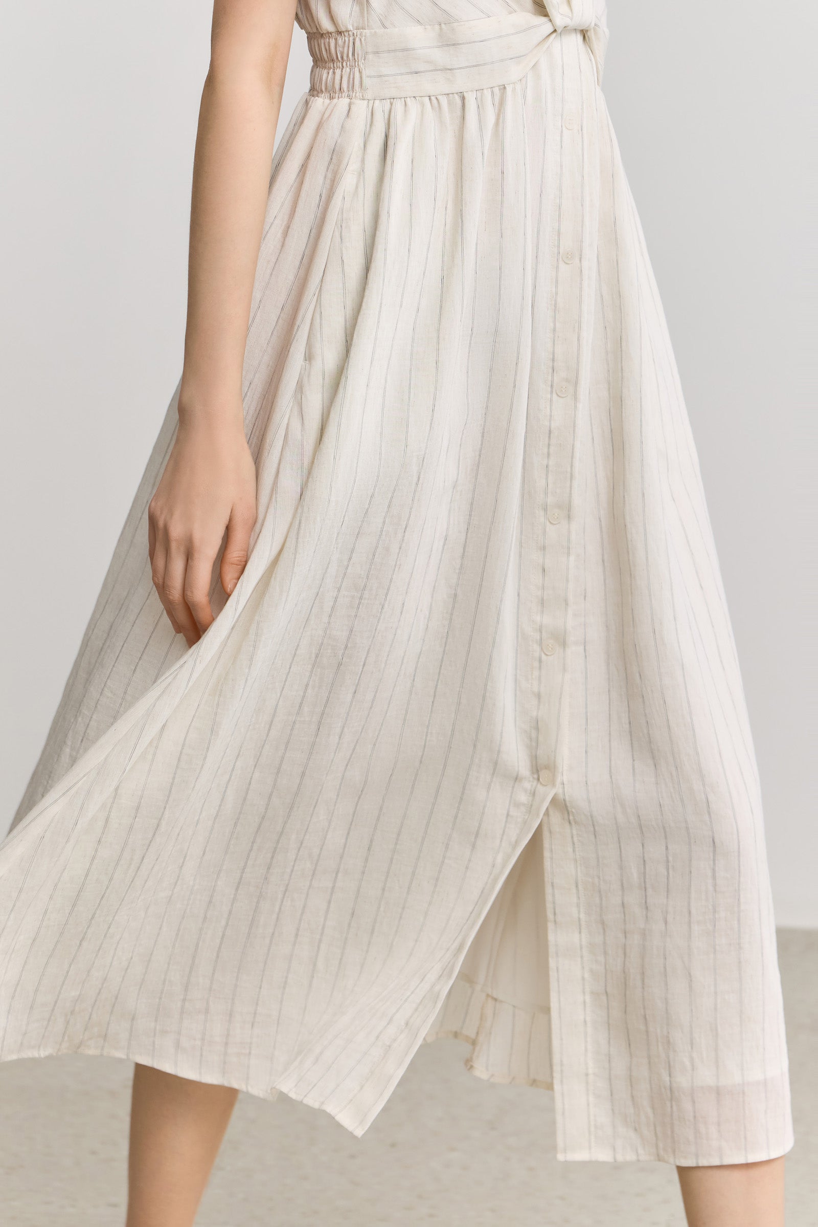 #color_Off White