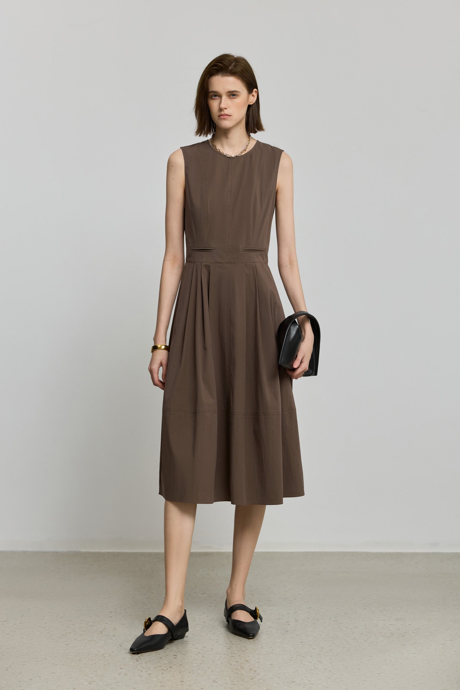 #color_Brown