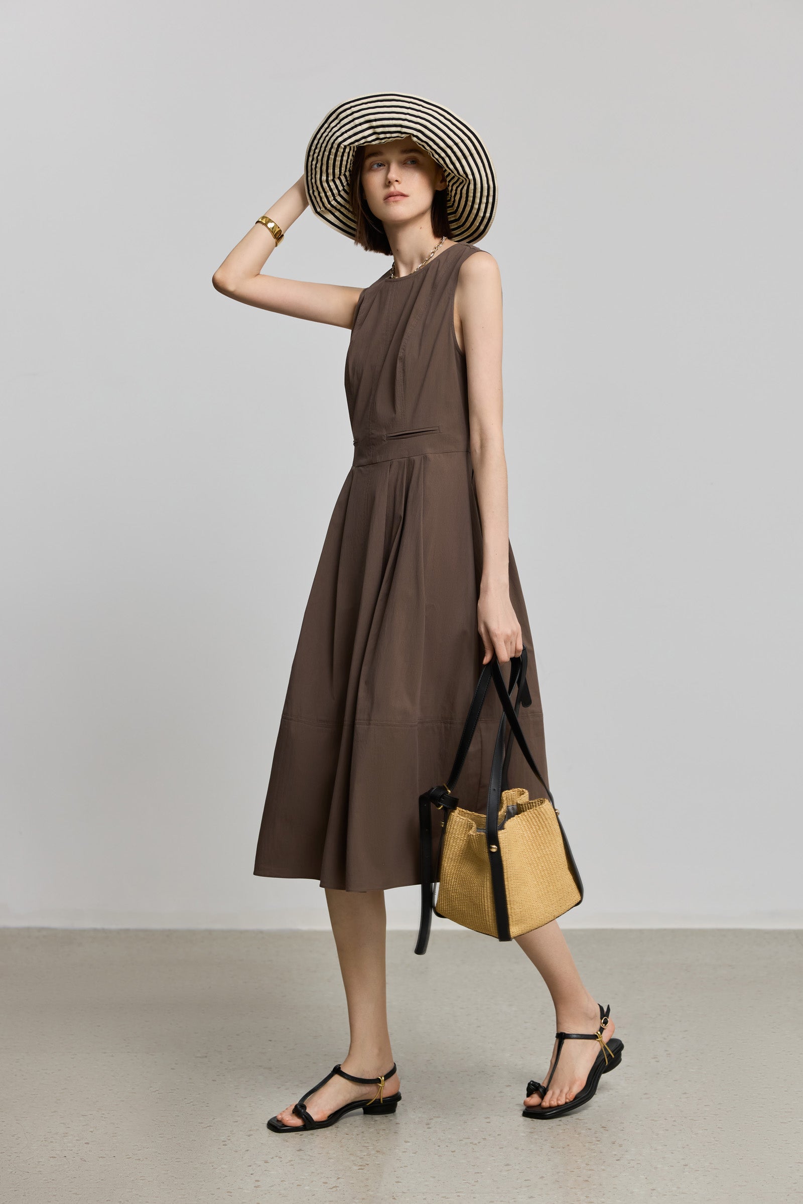 #color_Brown