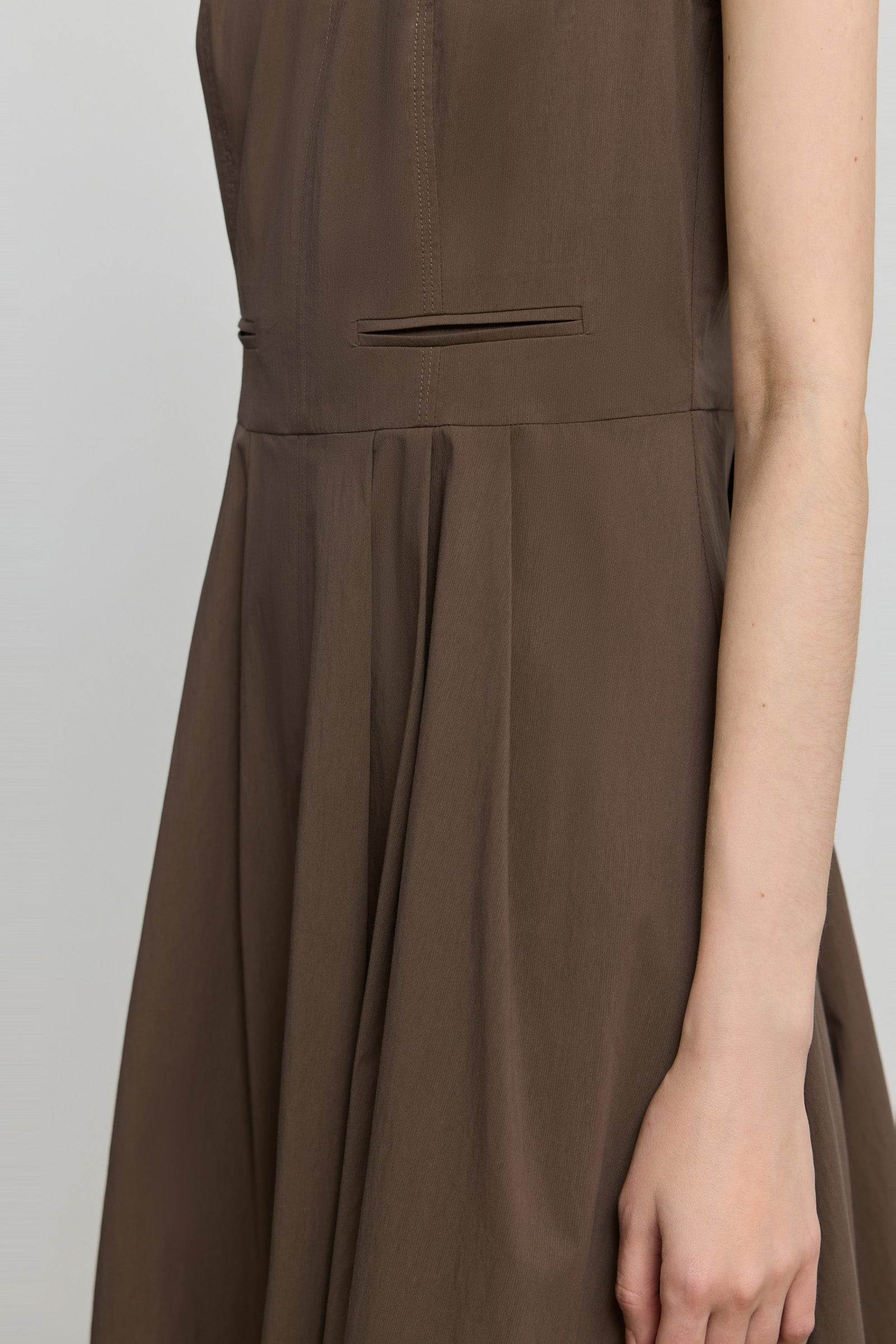 #color_Brown