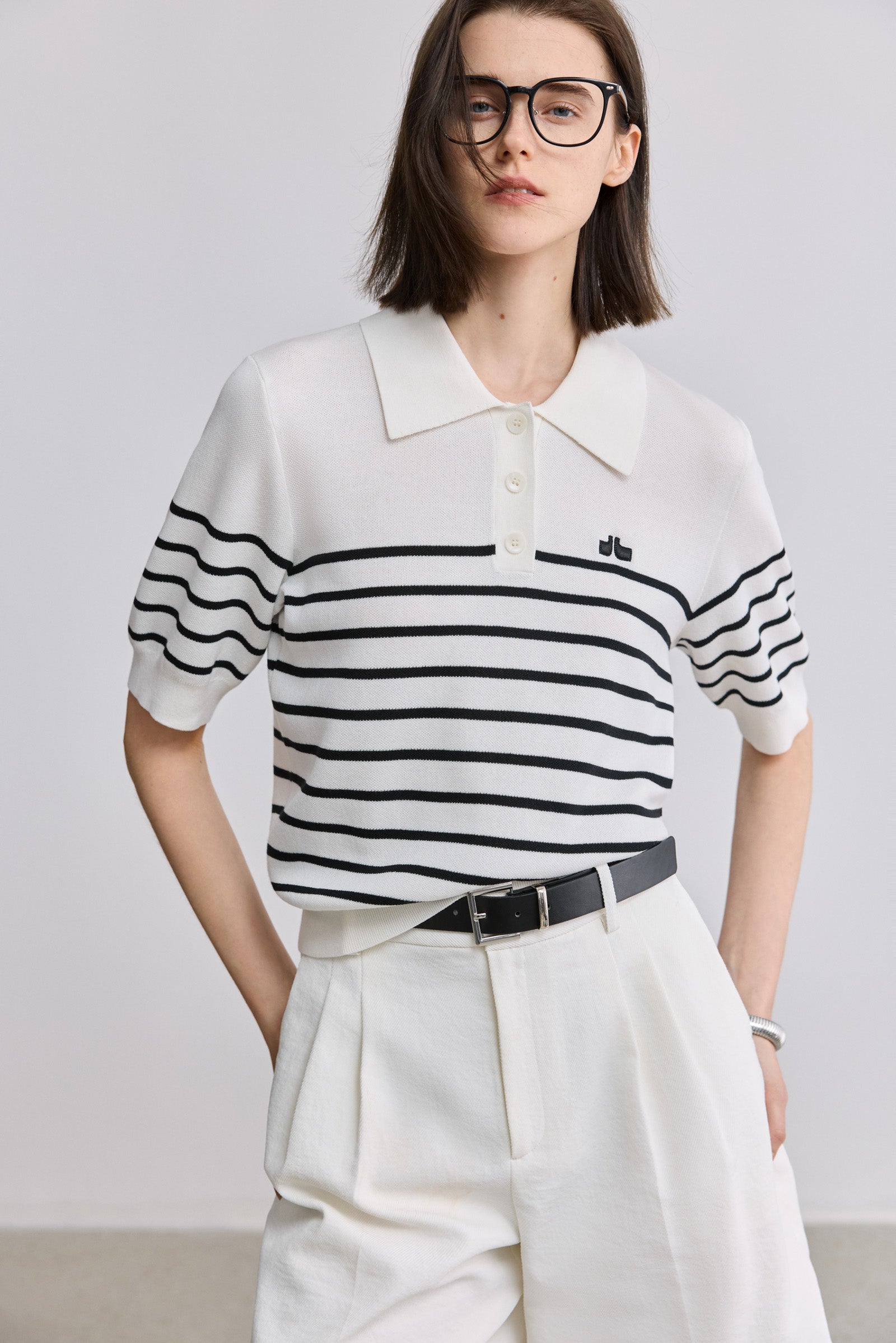#color_Off White