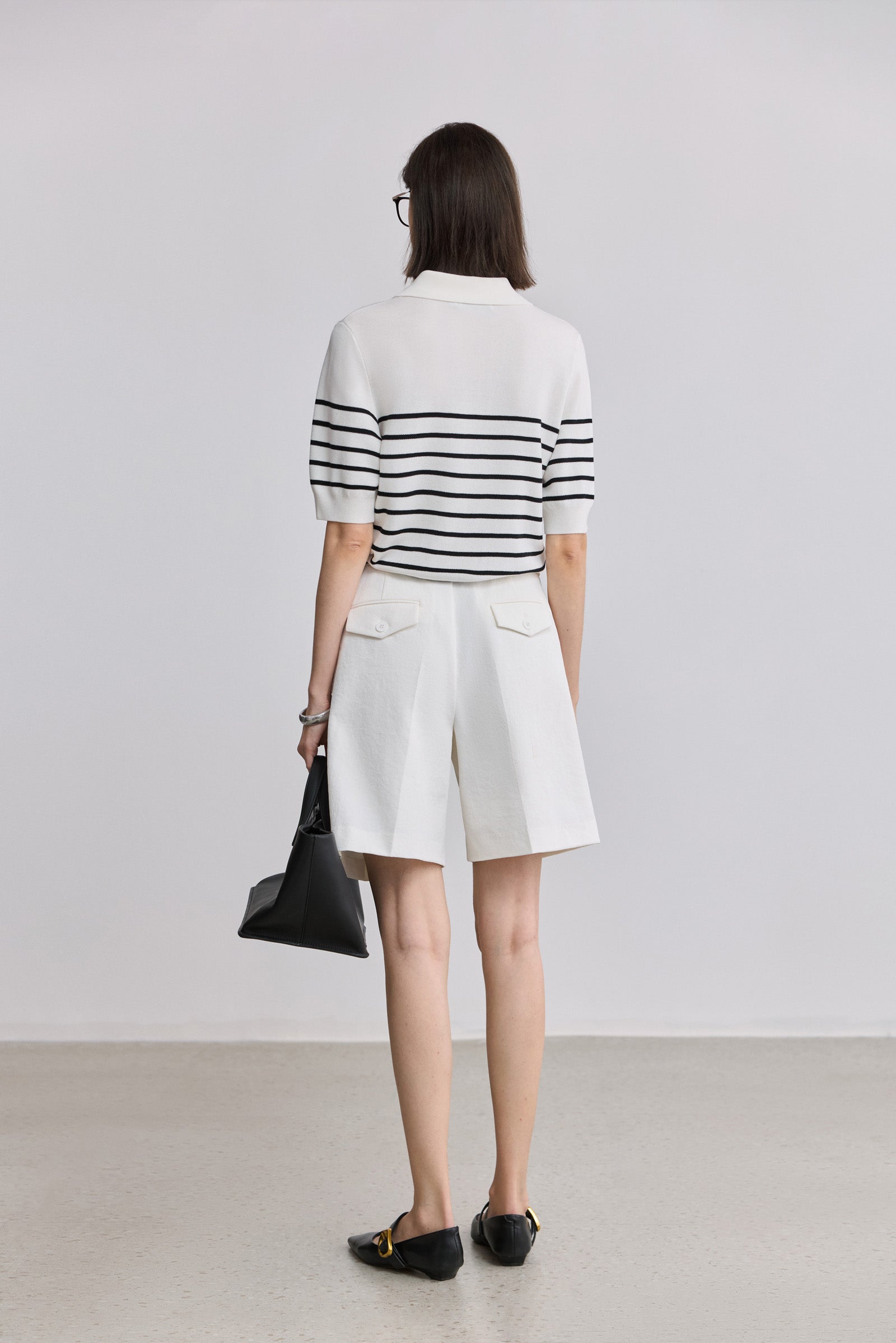 #color_Off White