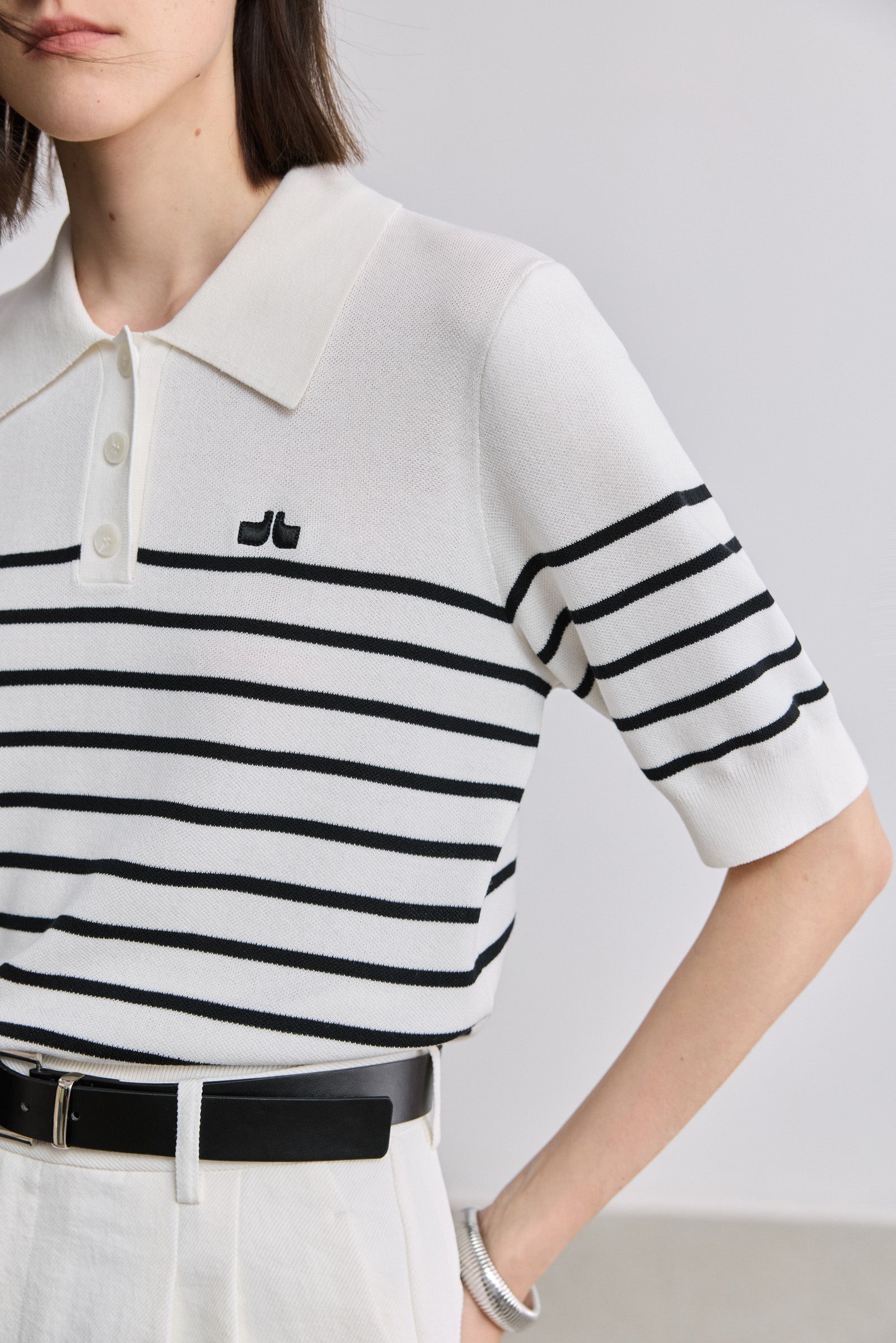 #color_Off White