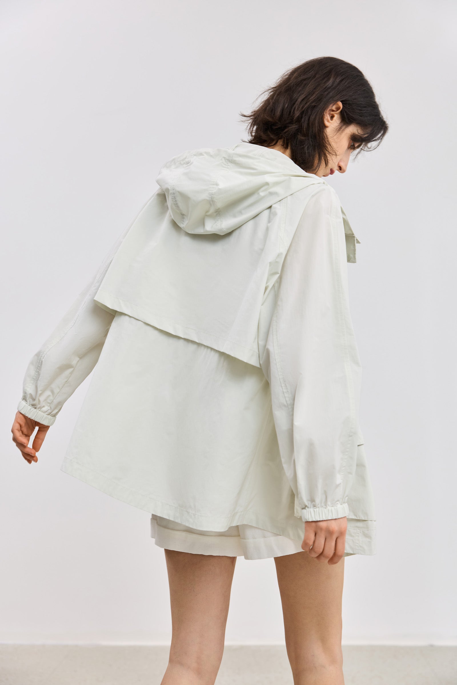 #color_Pale Green