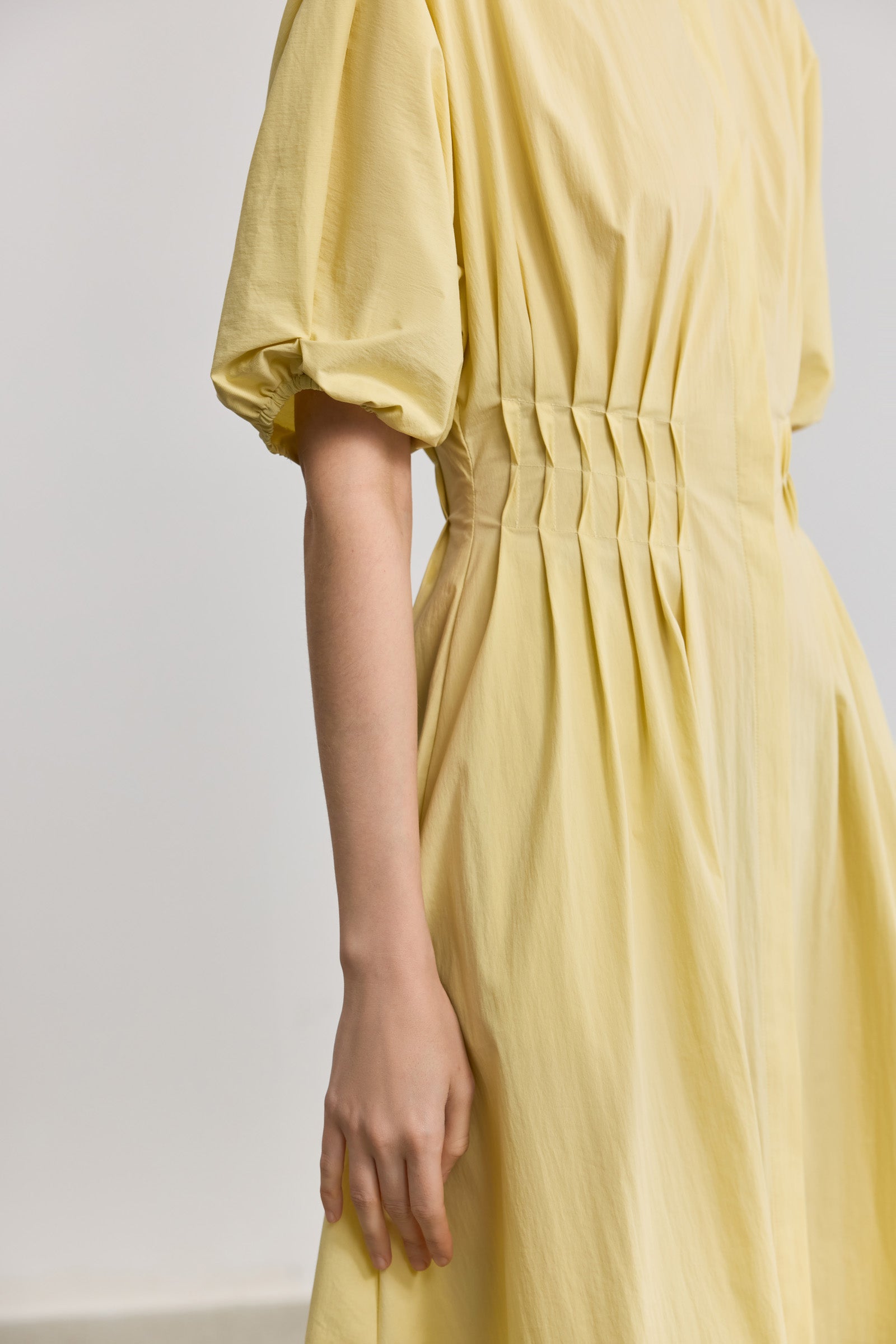 #color_Pale Yellow