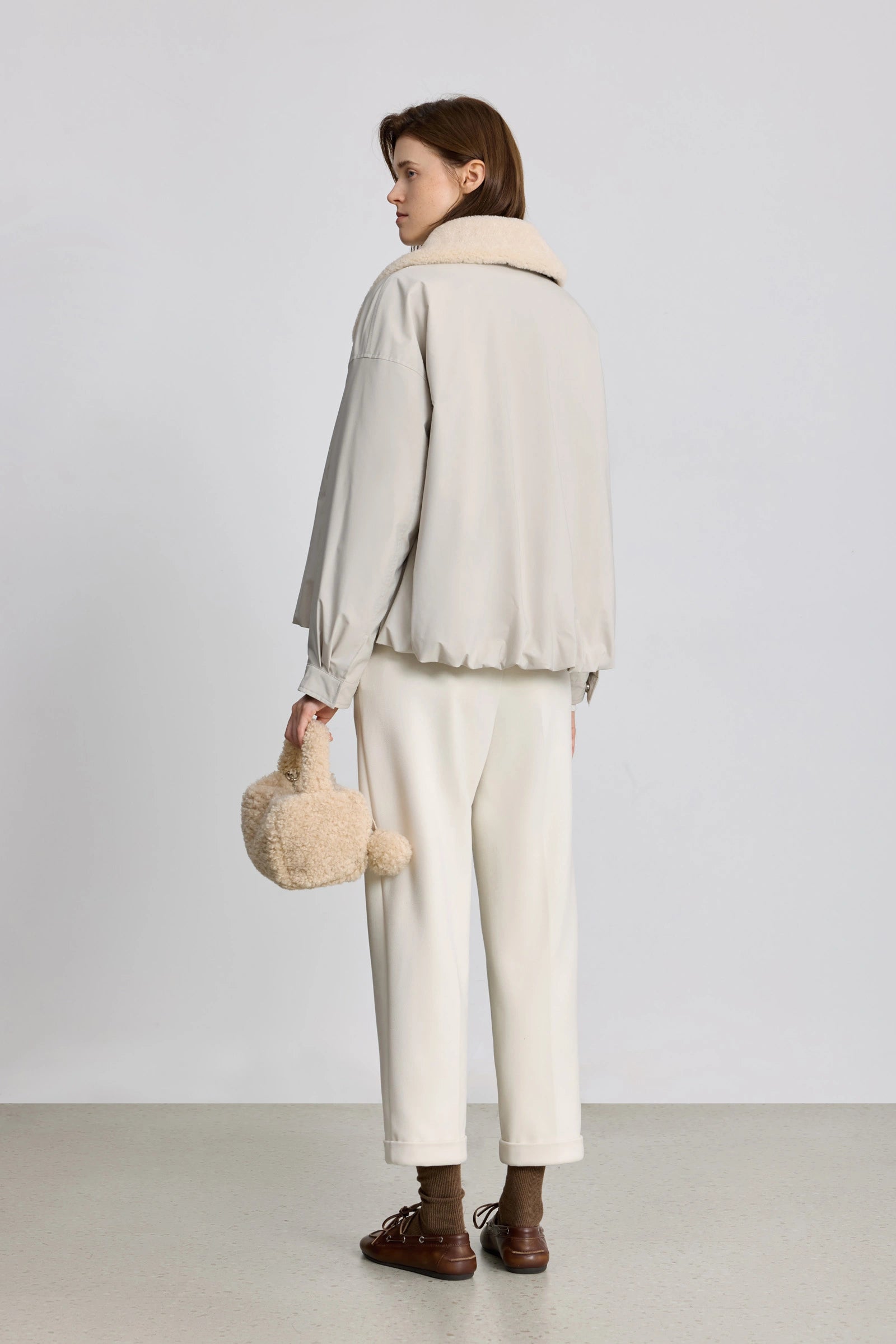 #color_Off White