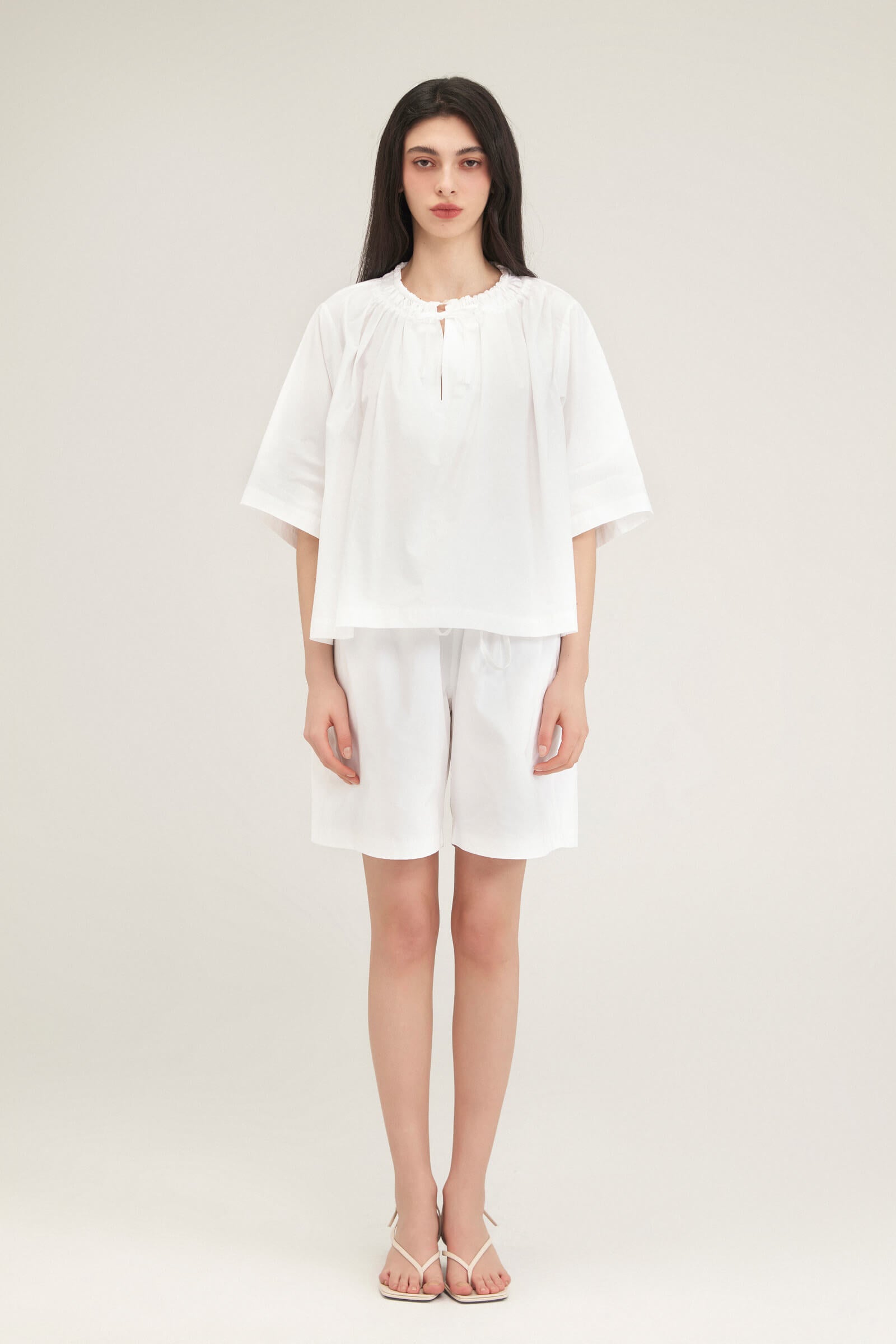 #color_White