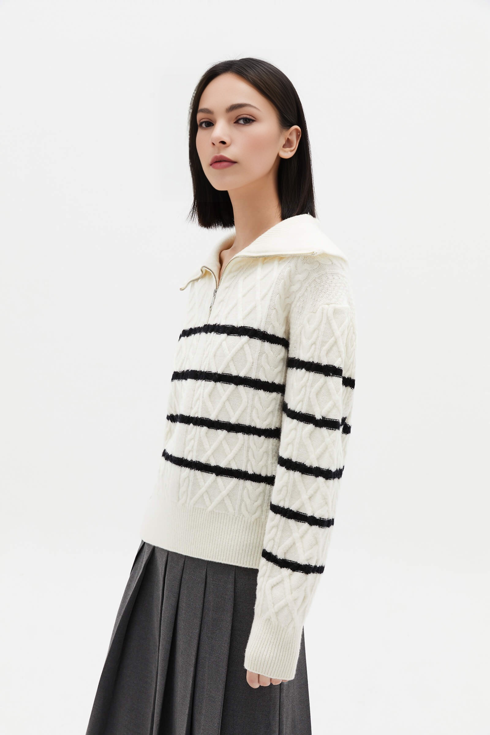 #color_Off White