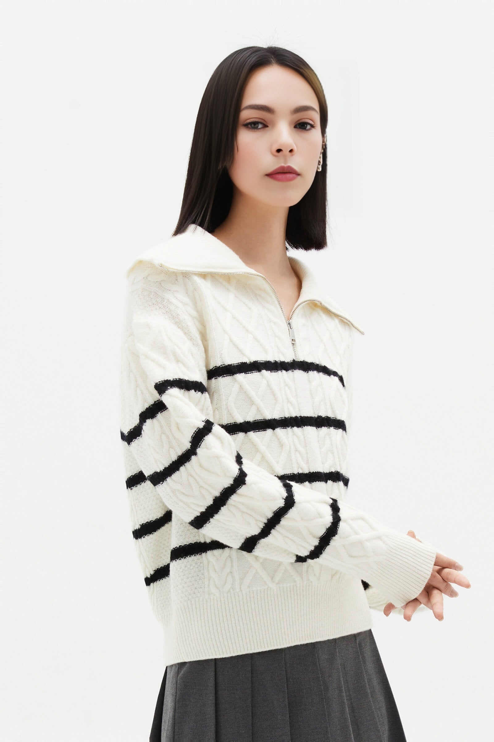 #color_Off White