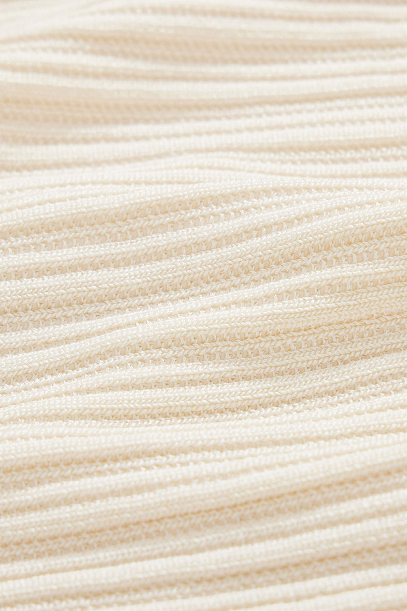 #color_Off White