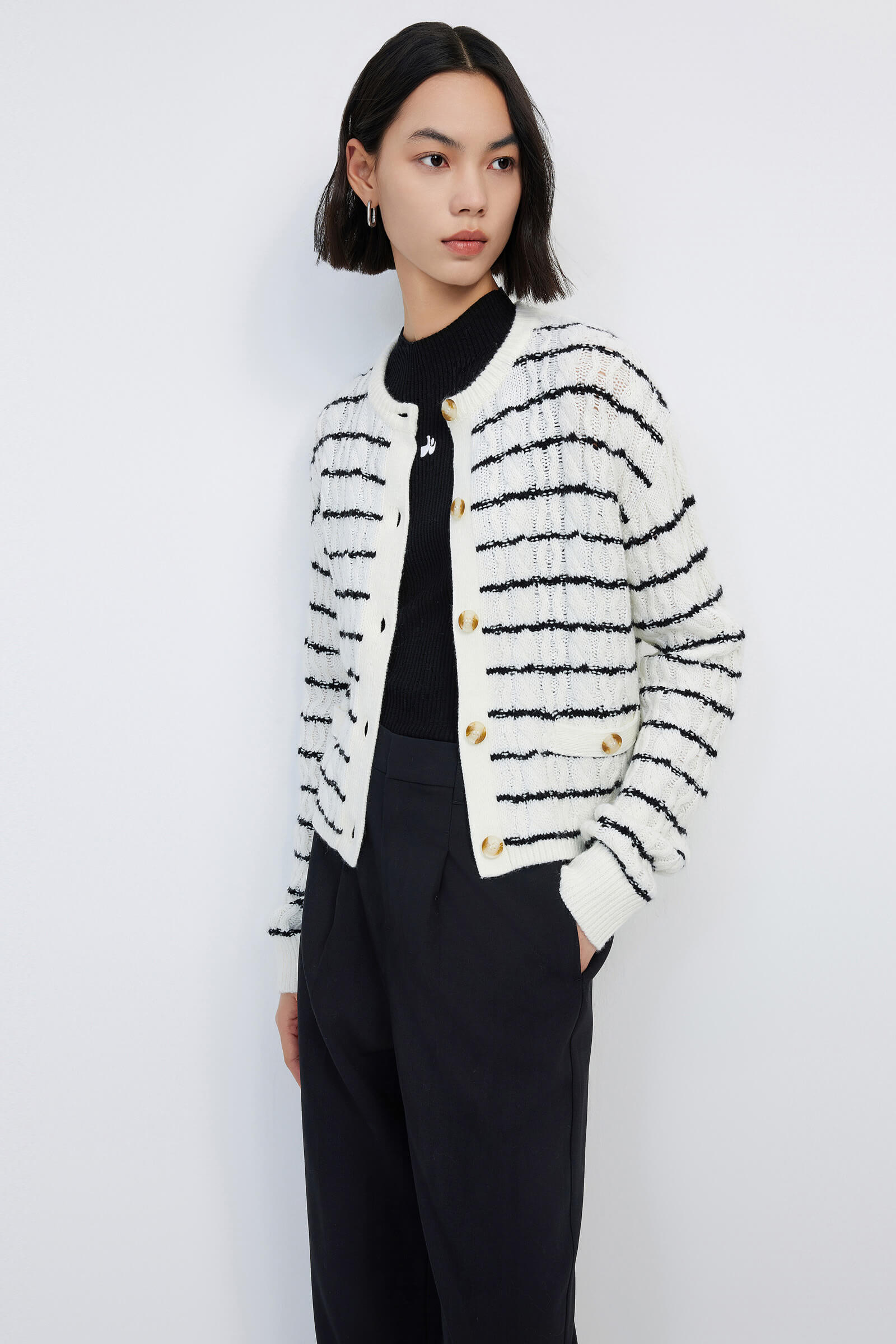 #color_Off White