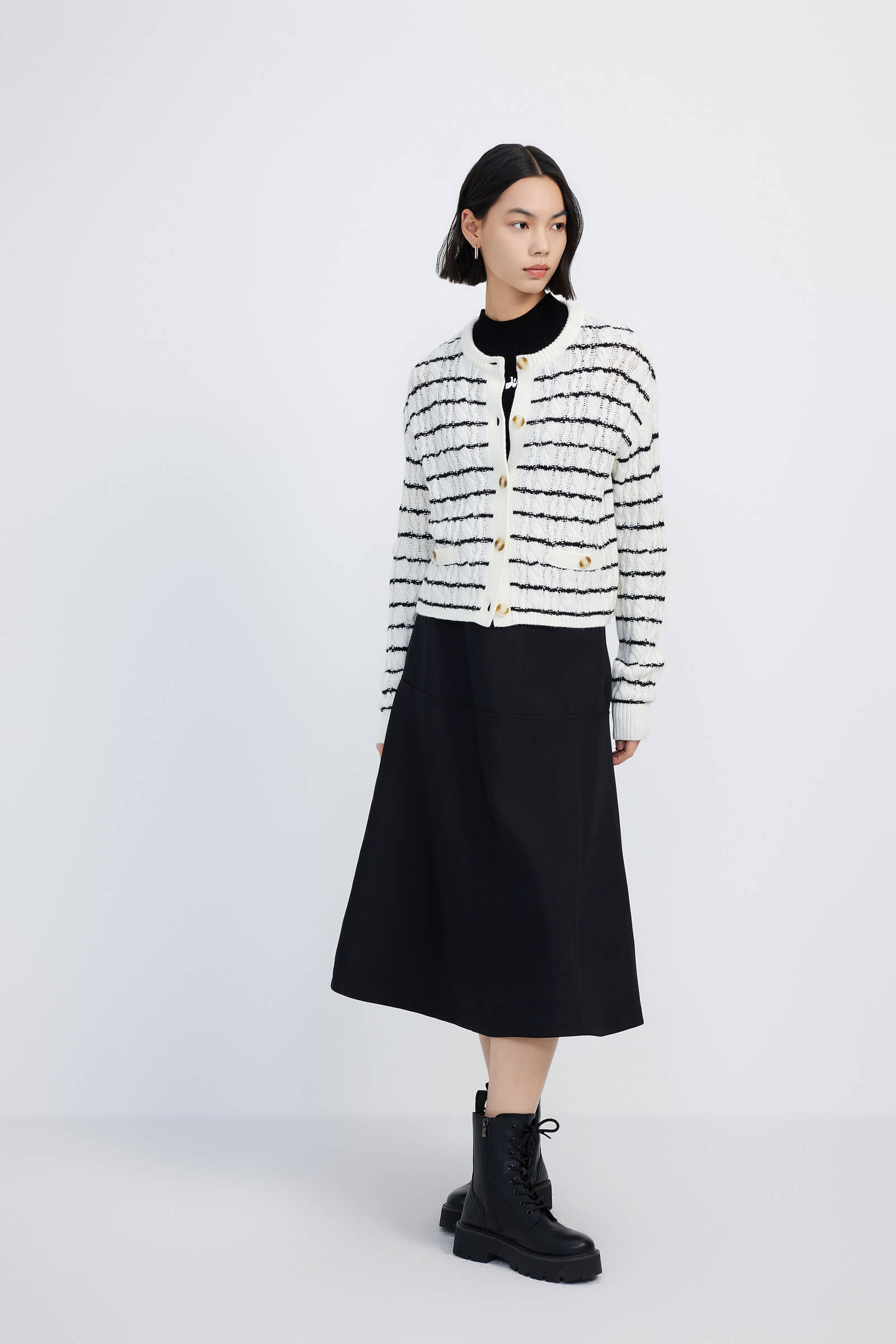 #color_Off White