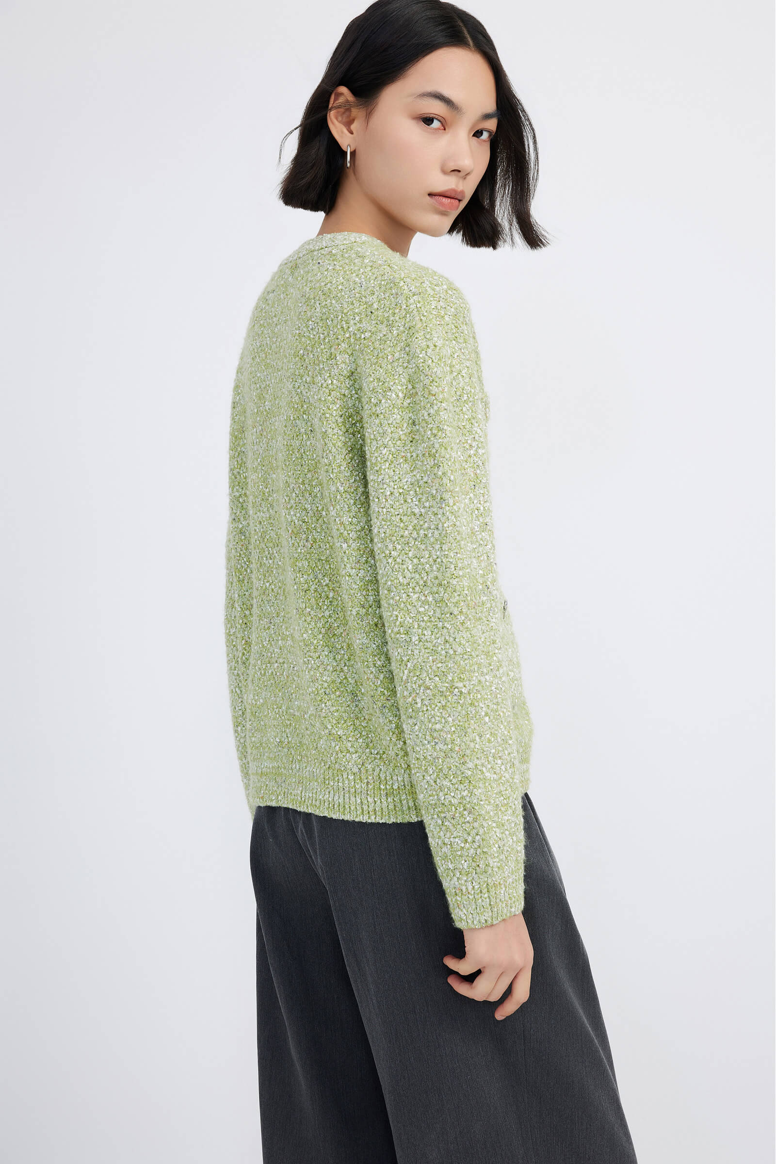 #color_Pale Green