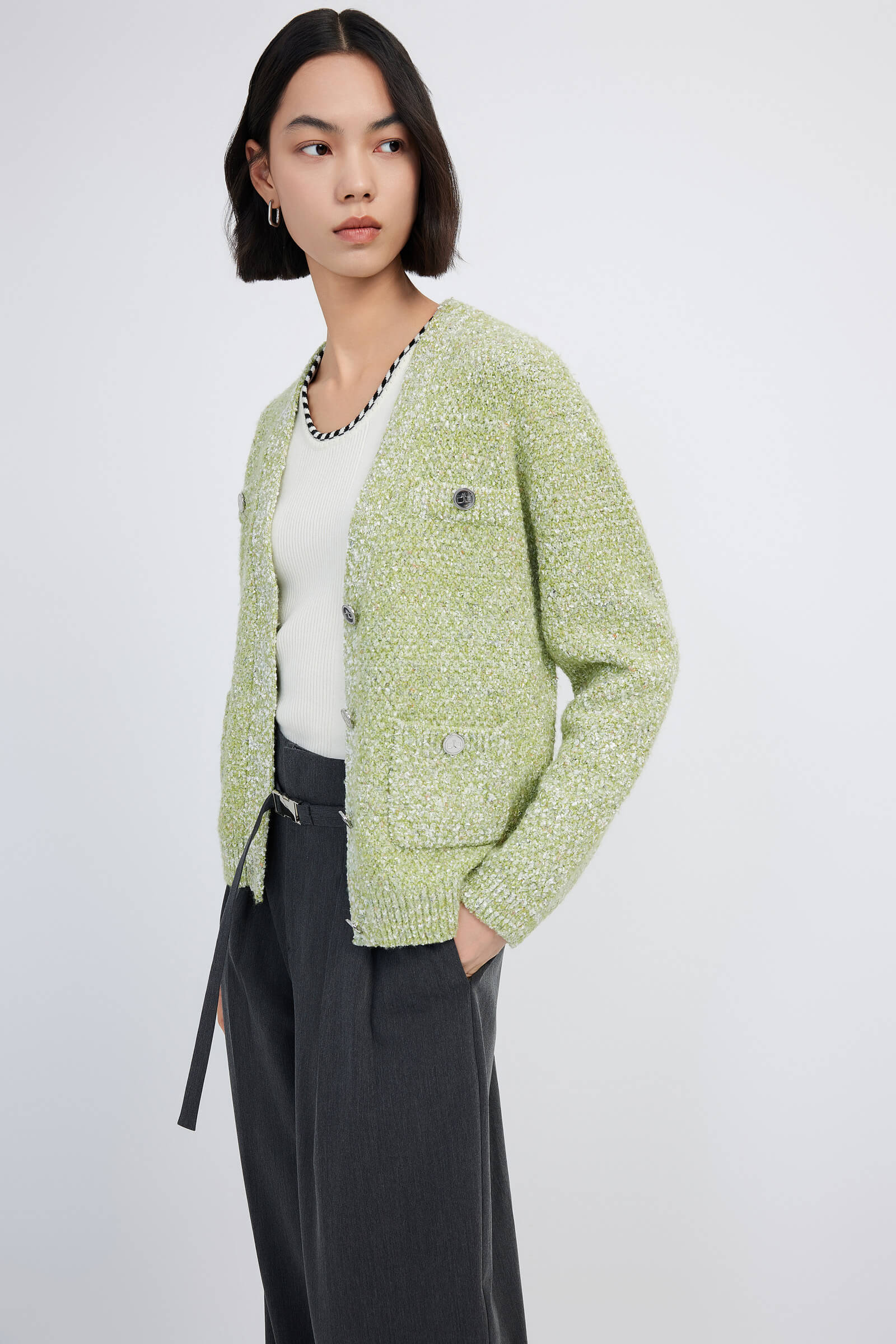 #color_Pale Green