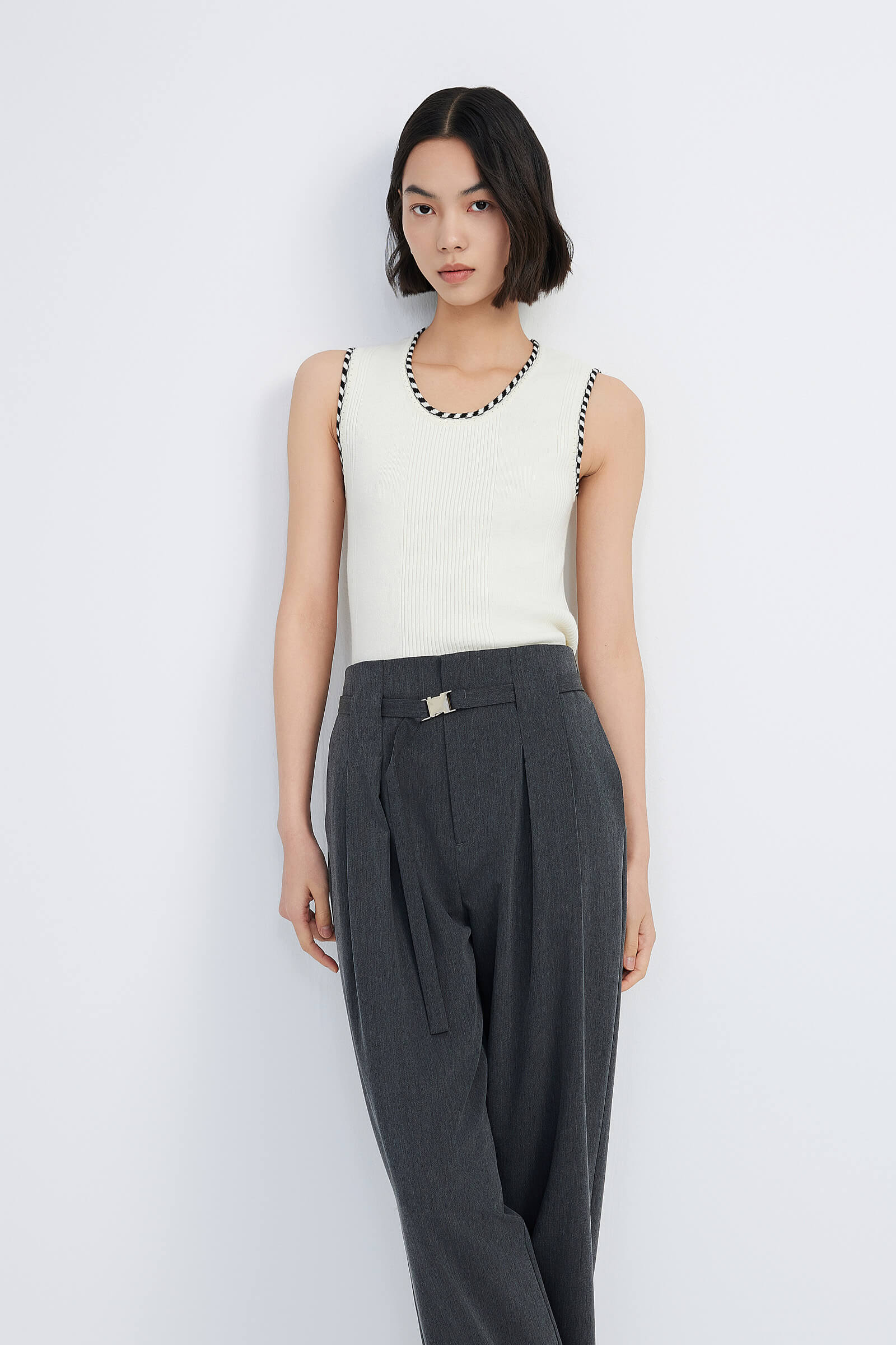 #color_Off White