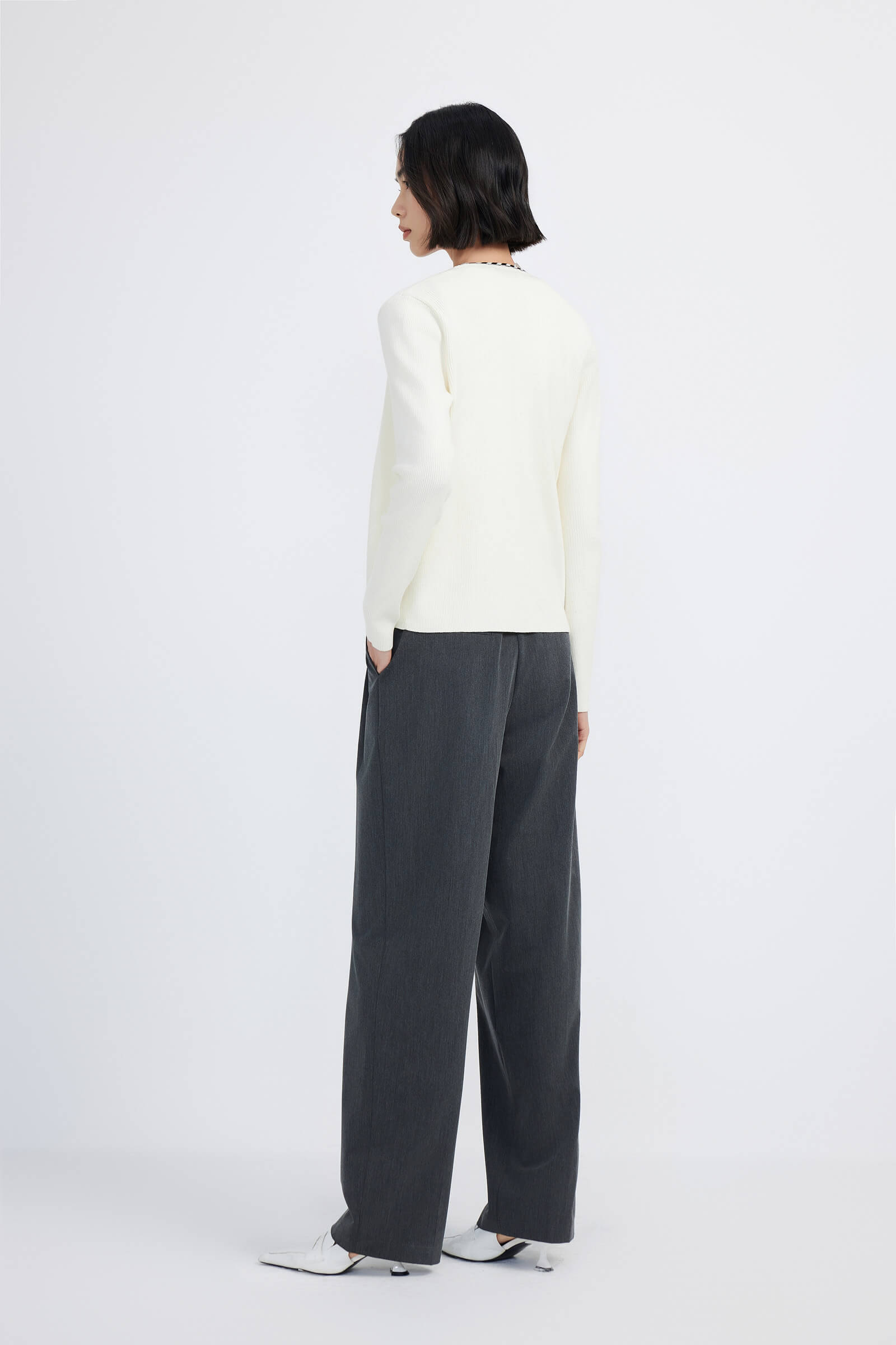 #color_Off White
