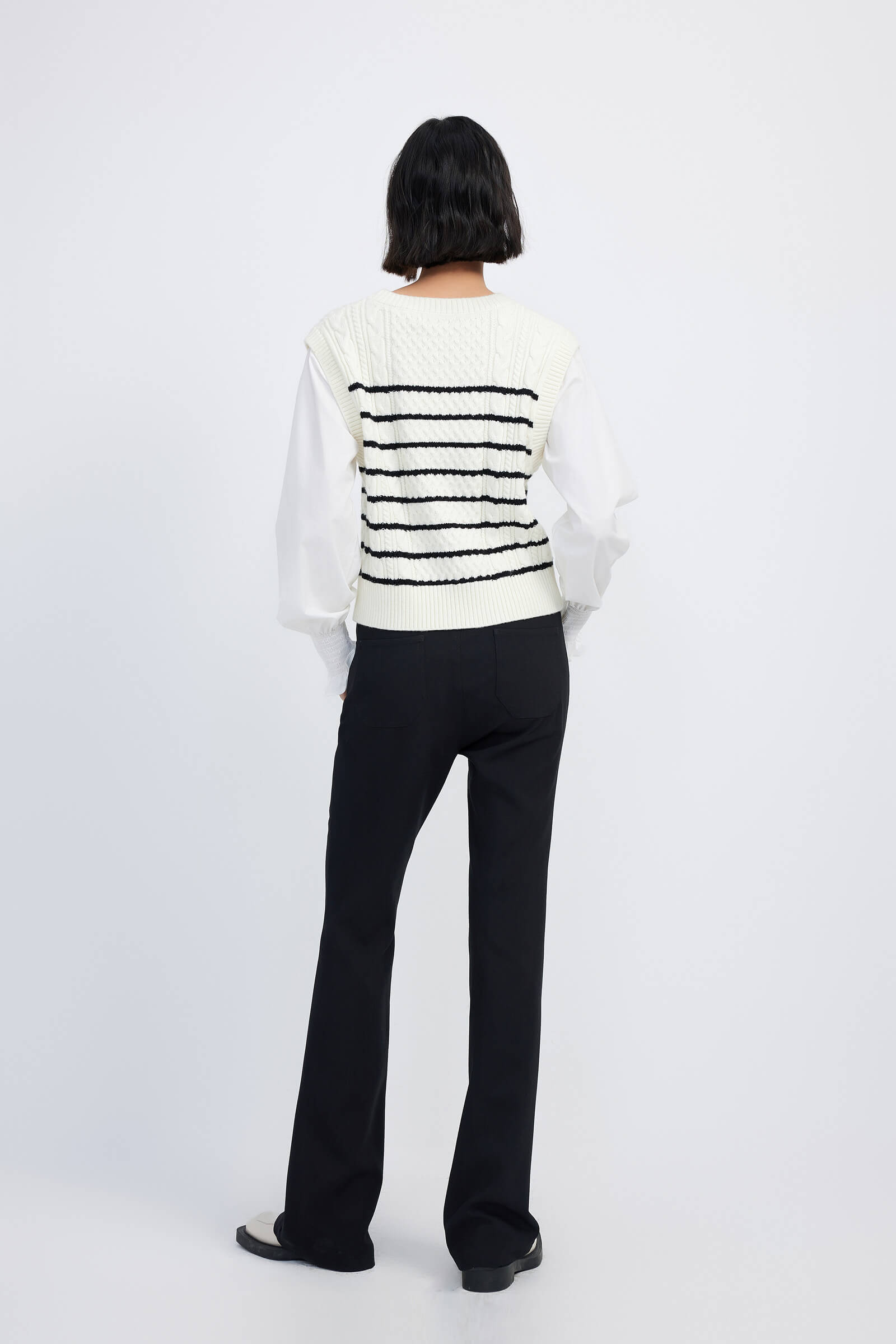 #color_Off White