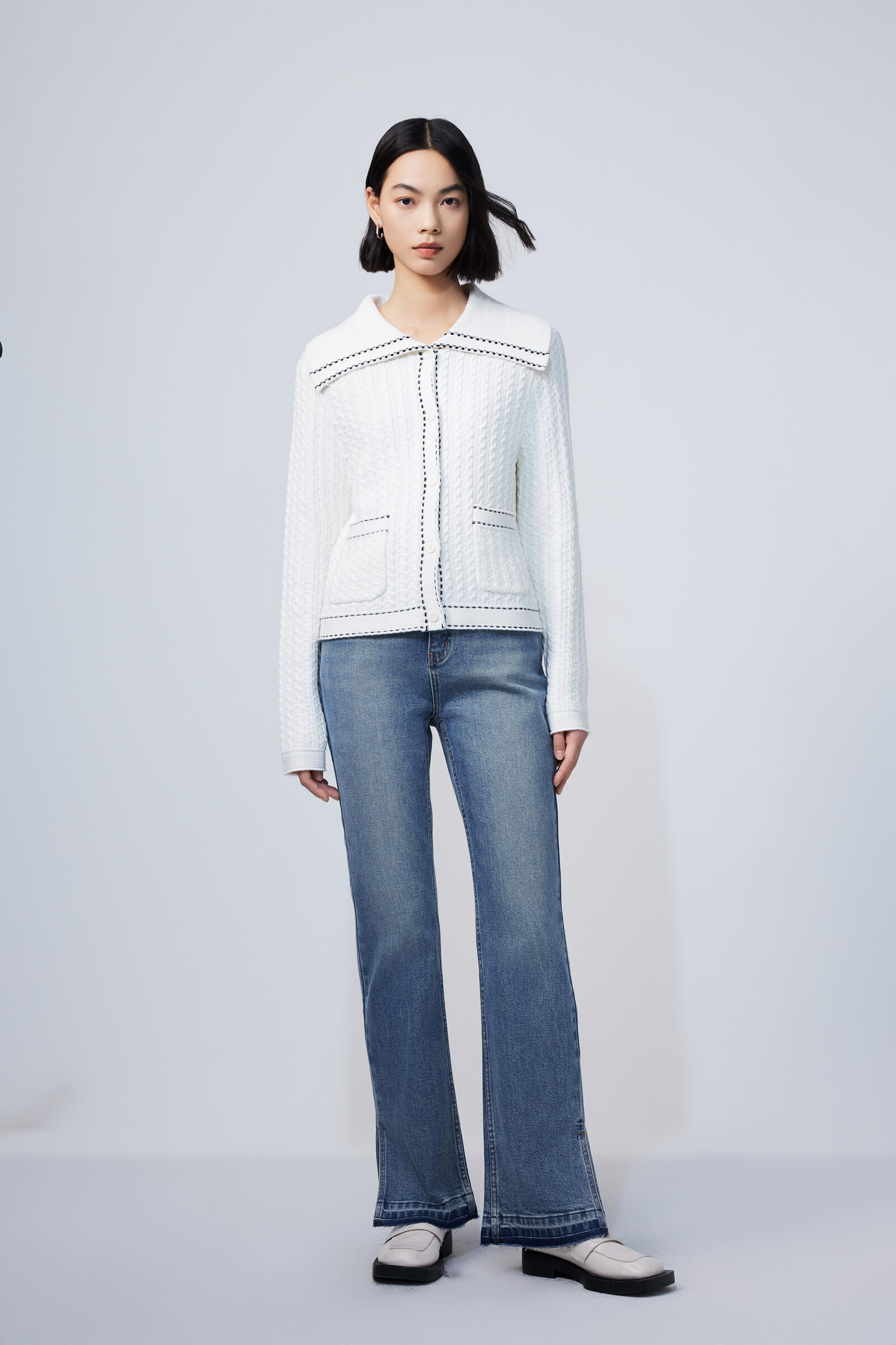 #color_Off White