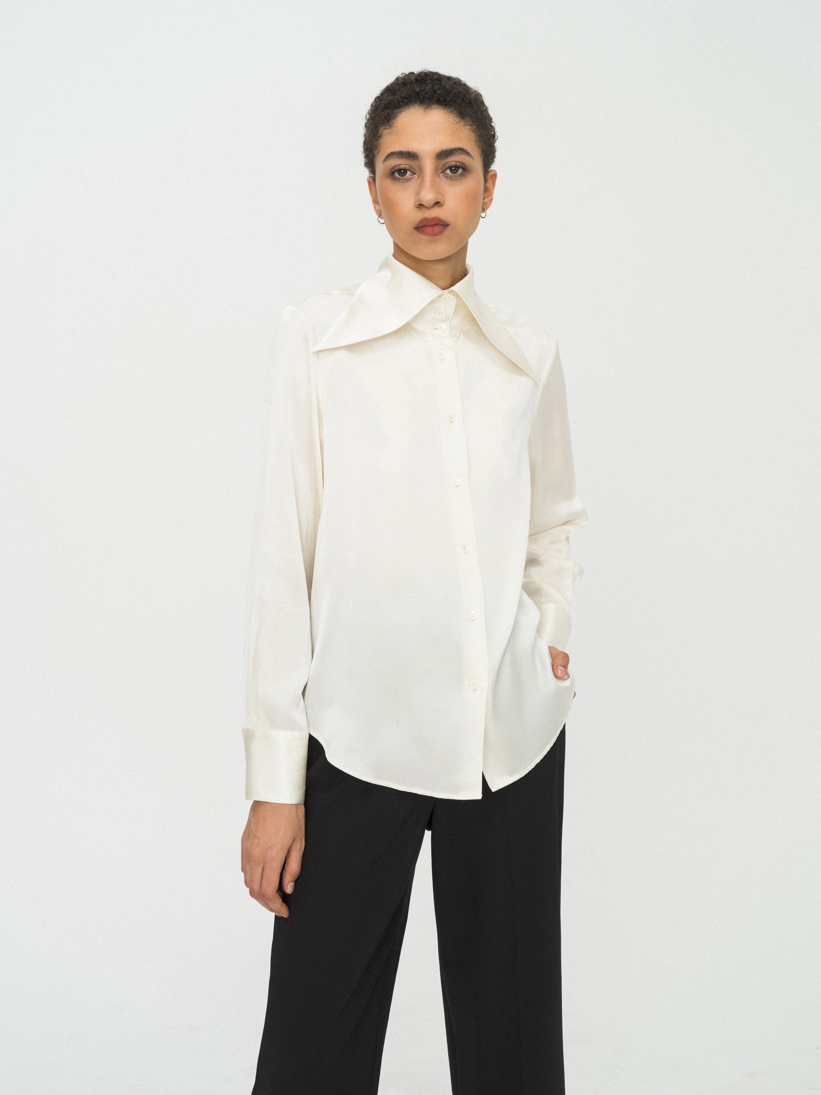 #color_Ivory
