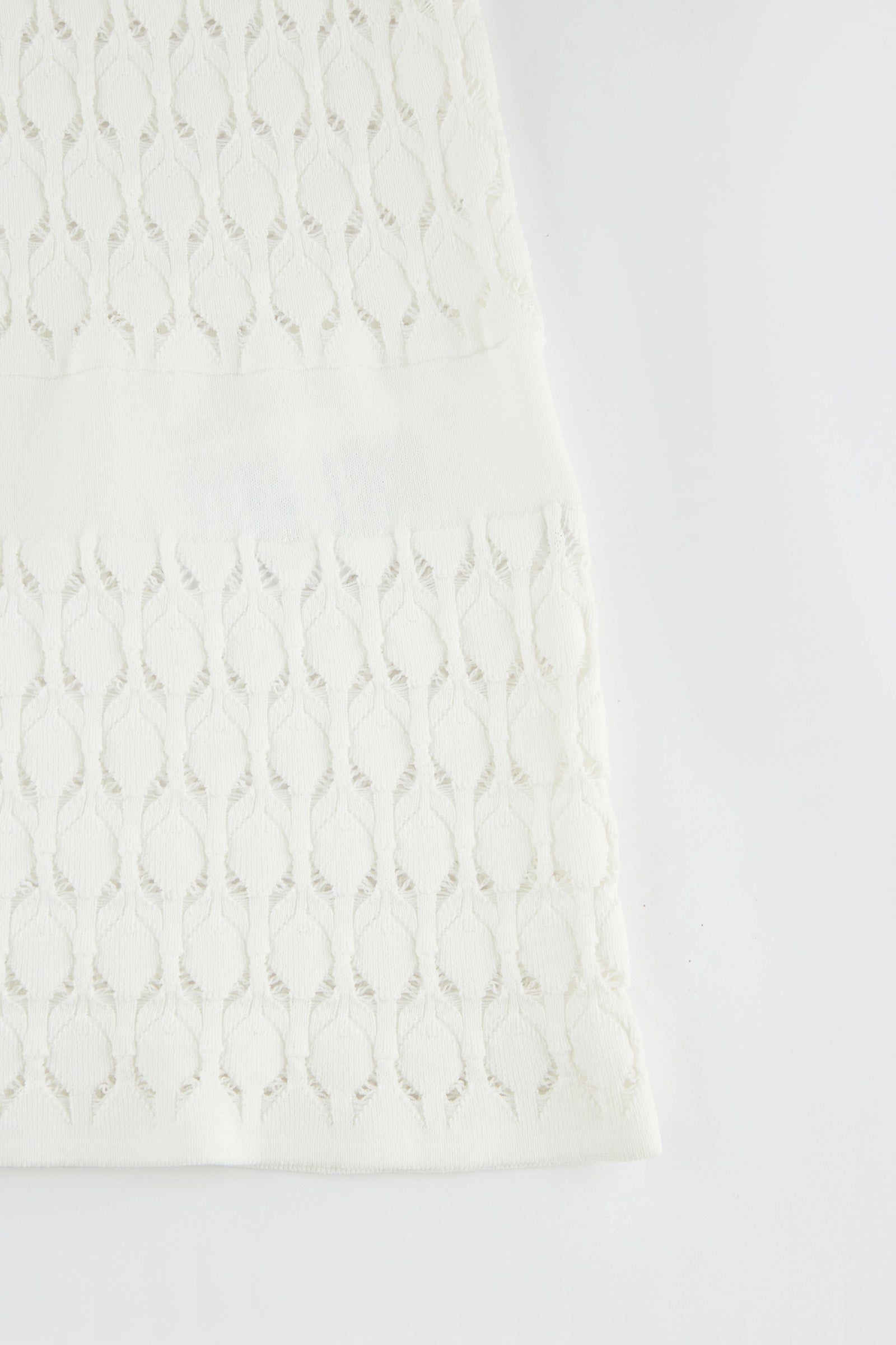 #color_White