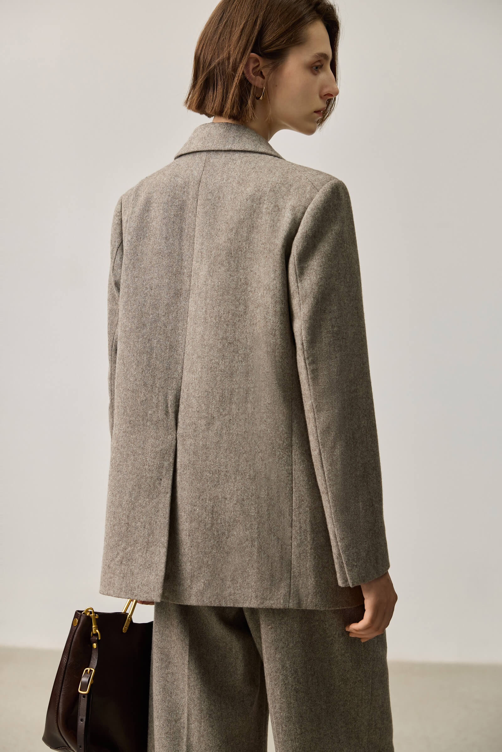 #color_Gray Khaki