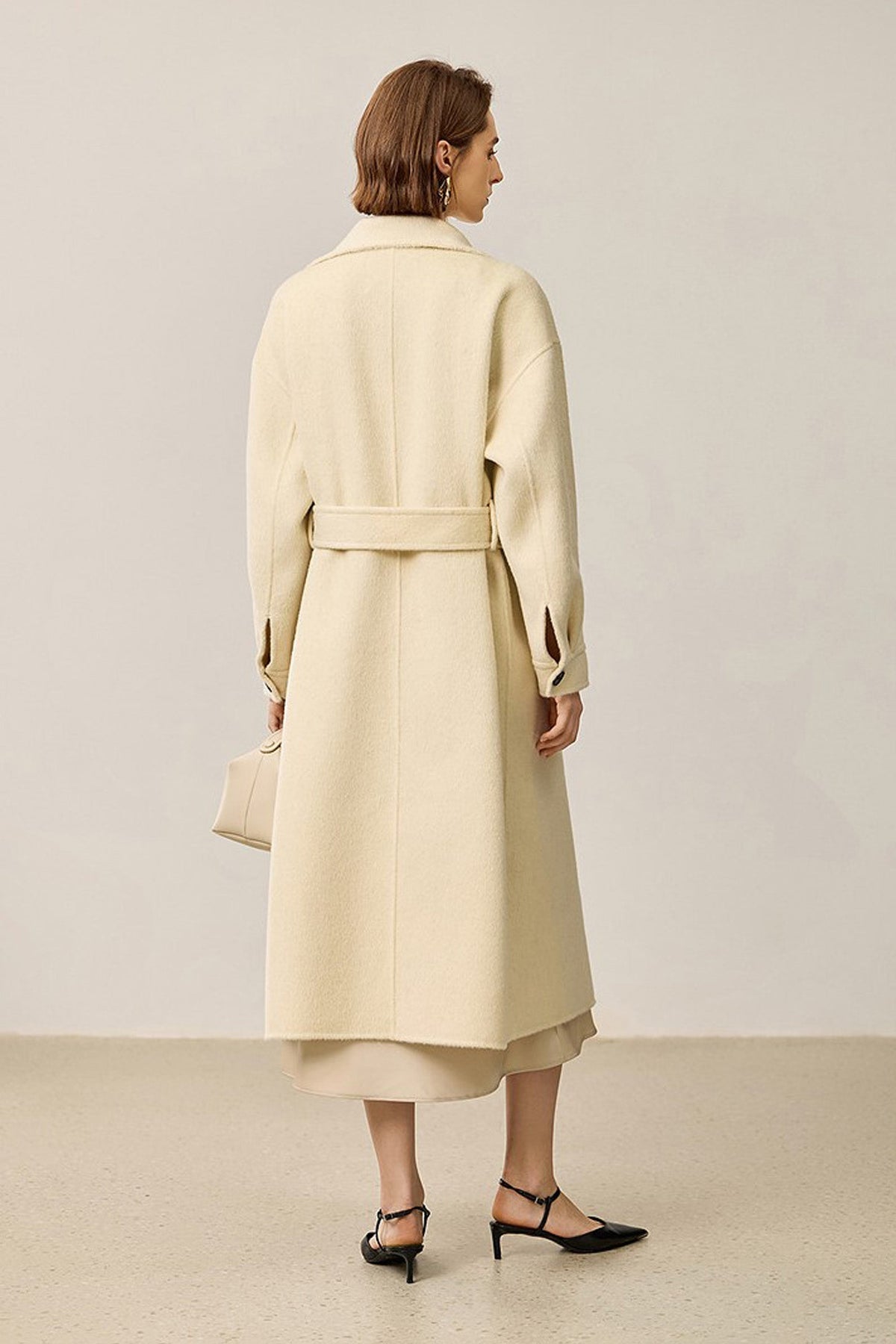 #color_Off White