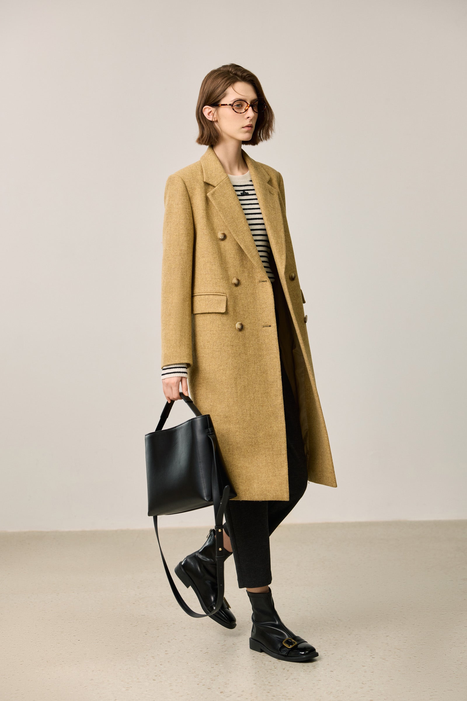 LILY Classic Wide-Shoulder Versatile Wool Coat – LILY Official Store