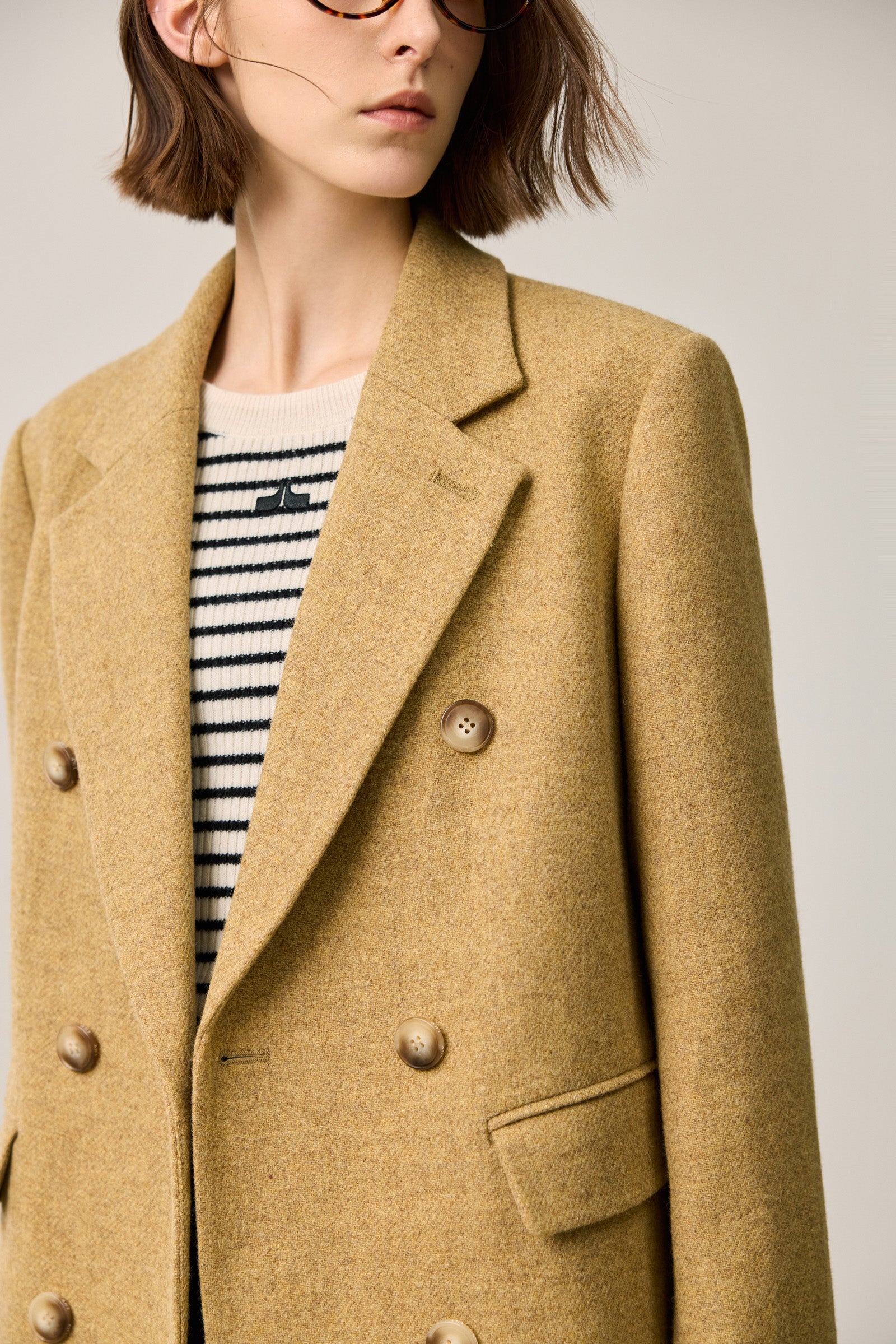 LILY Classic Wide-Shoulder Versatile Wool Coat – LILY Official Store