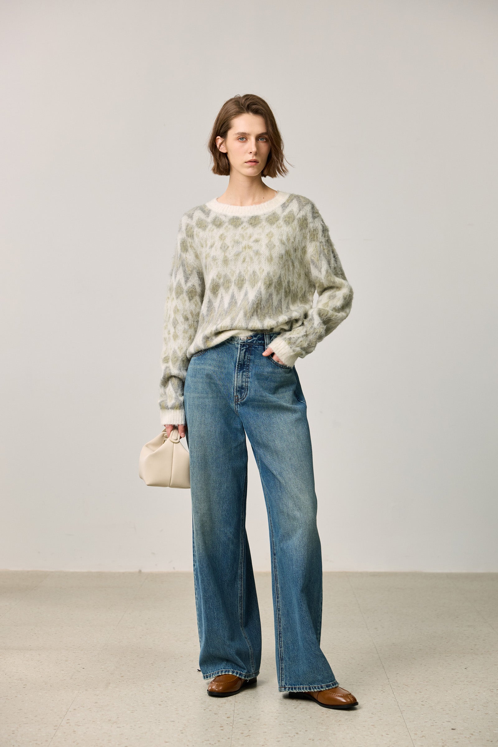 #color_Grayish Green